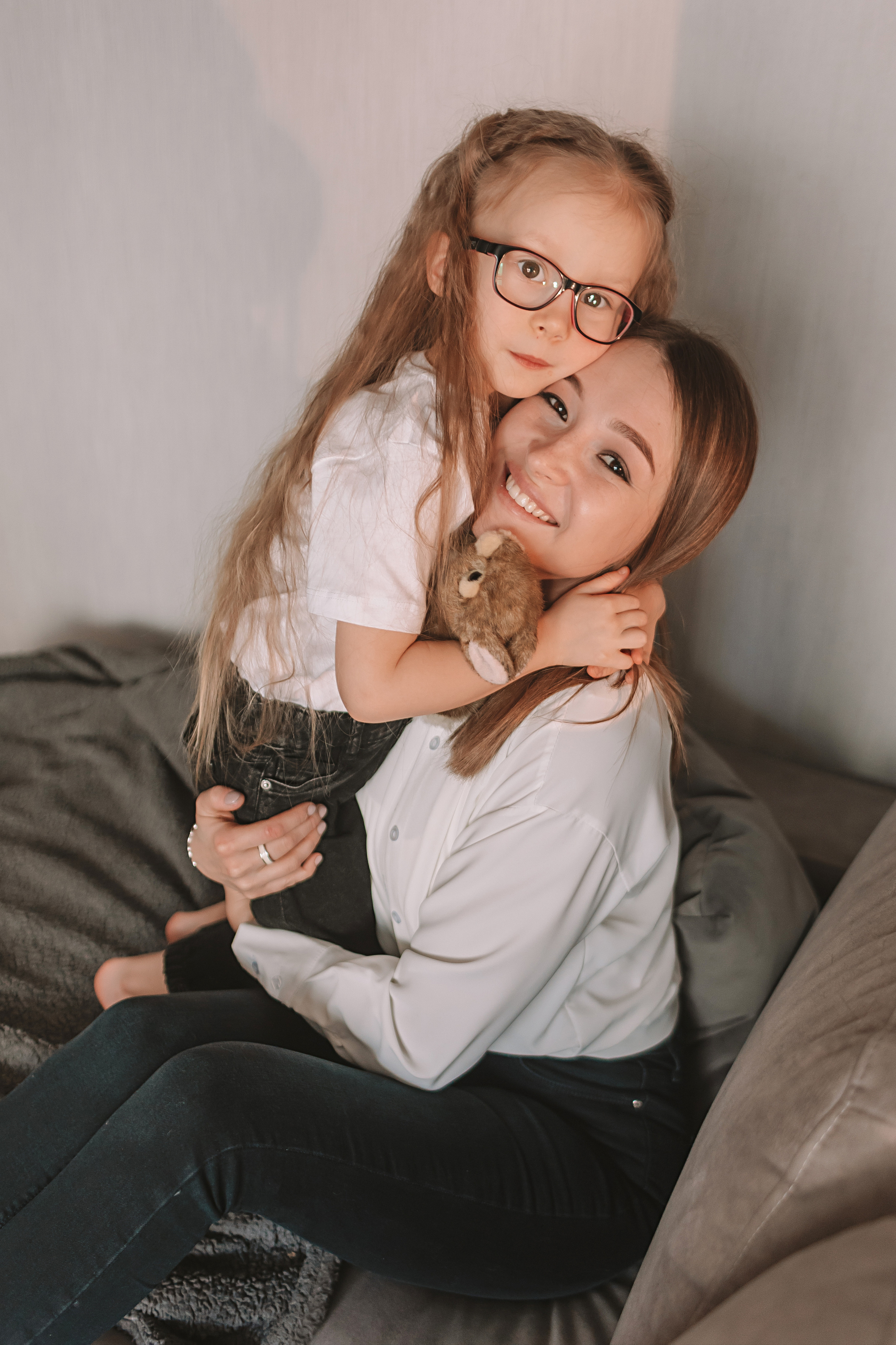 Мама дочка. Семейный фотограф Тюмень, фотограф на роды Салмина Мария