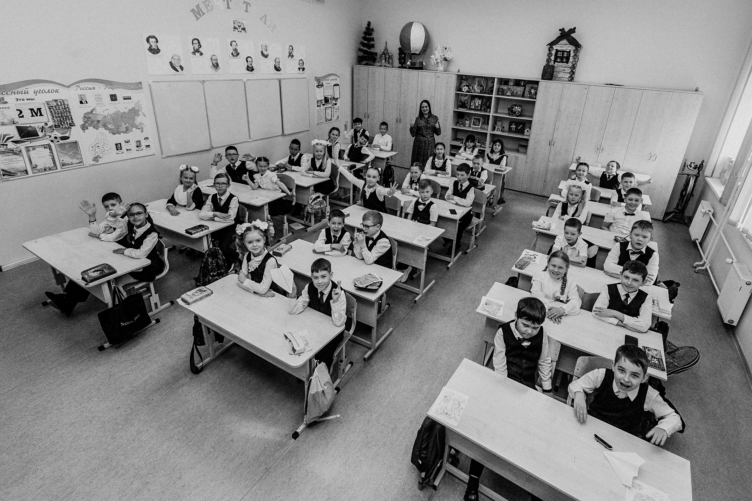 2 класс. Семейный фотограф Тюмень, фотограф на роды Салмина Мария