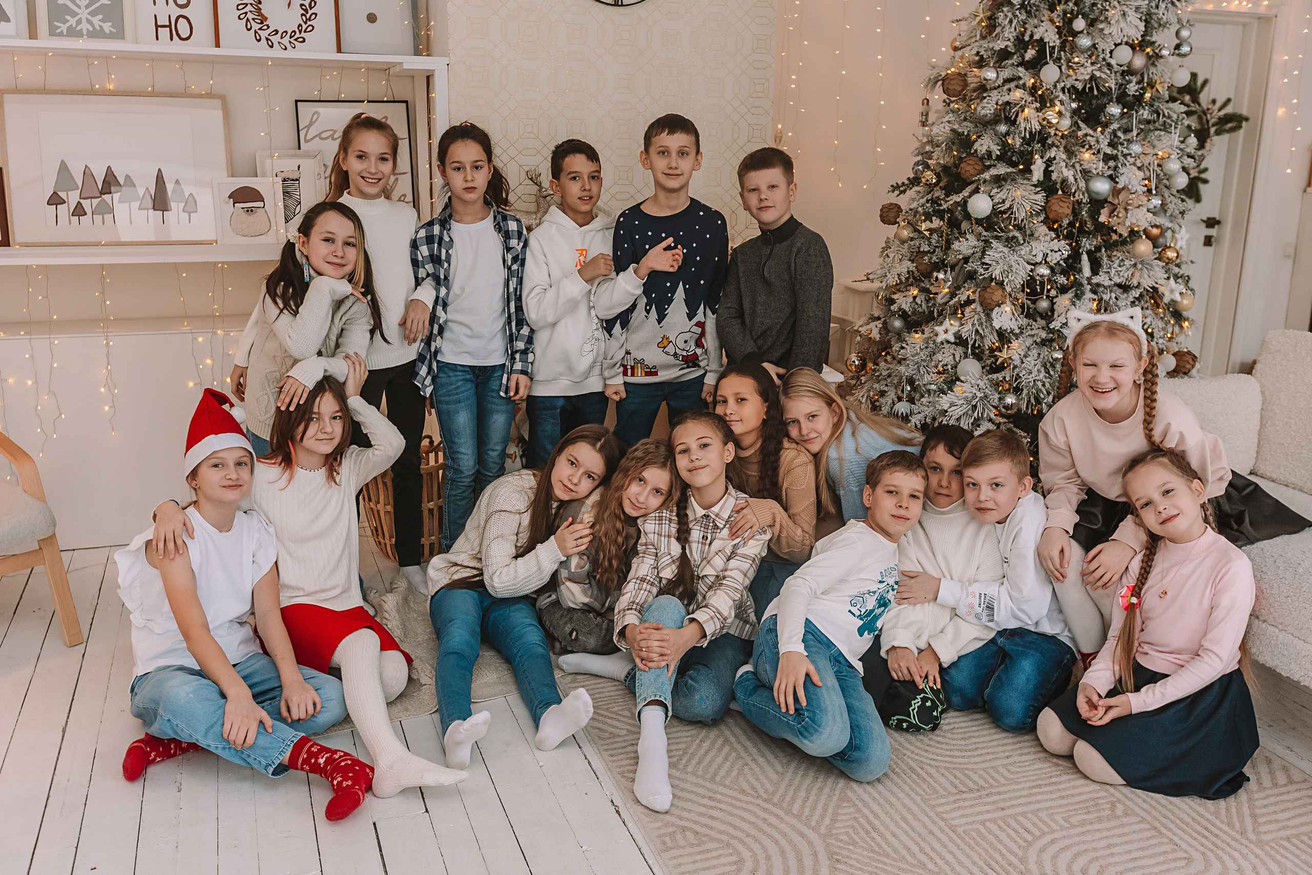 Новогодняя школьная в студии. Семейный фотограф Тюмень, фотограф на роды Салмина Мария