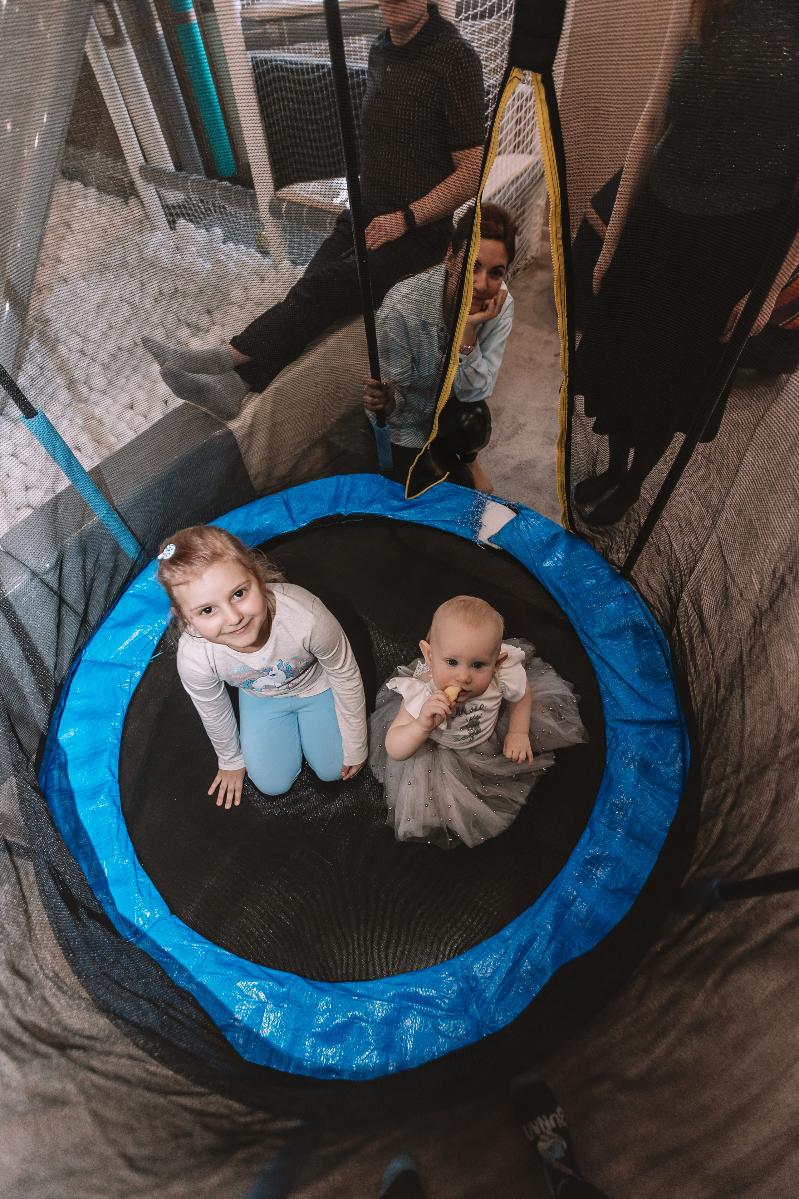 Первый годик в игровой. Семейный фотограф Тюмень, фотограф на роды Салмина Мария