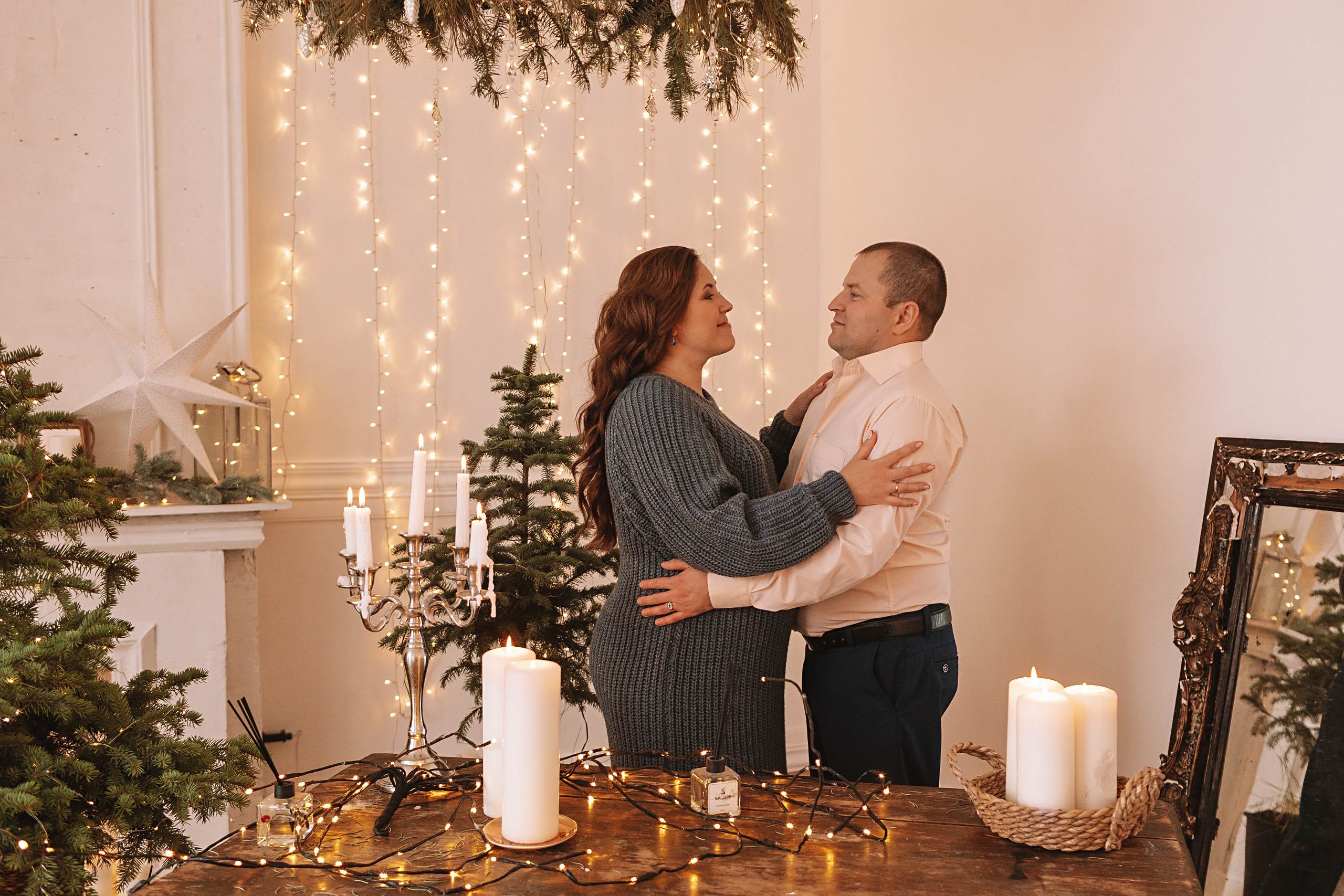 Студия Че (новогодняя). Семейный фотограф Тюмень, фотограф на роды Салмина Мария