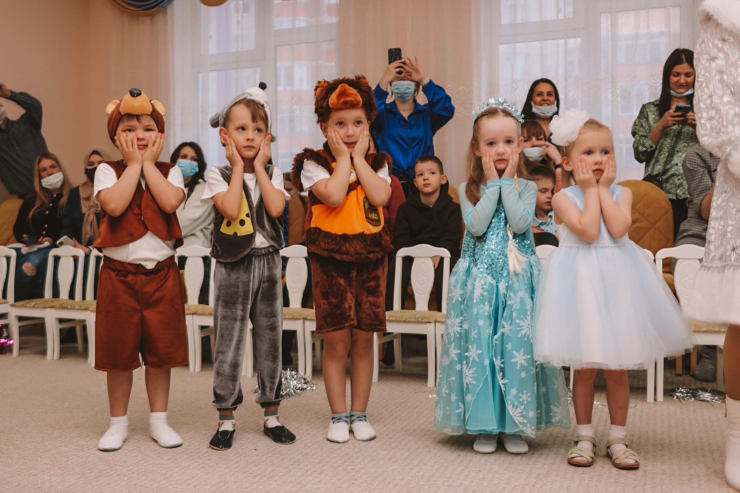 Репортаж новогоднего утренника. Семейный фотограф Тюмень, фотограф на роды Салмина Мария