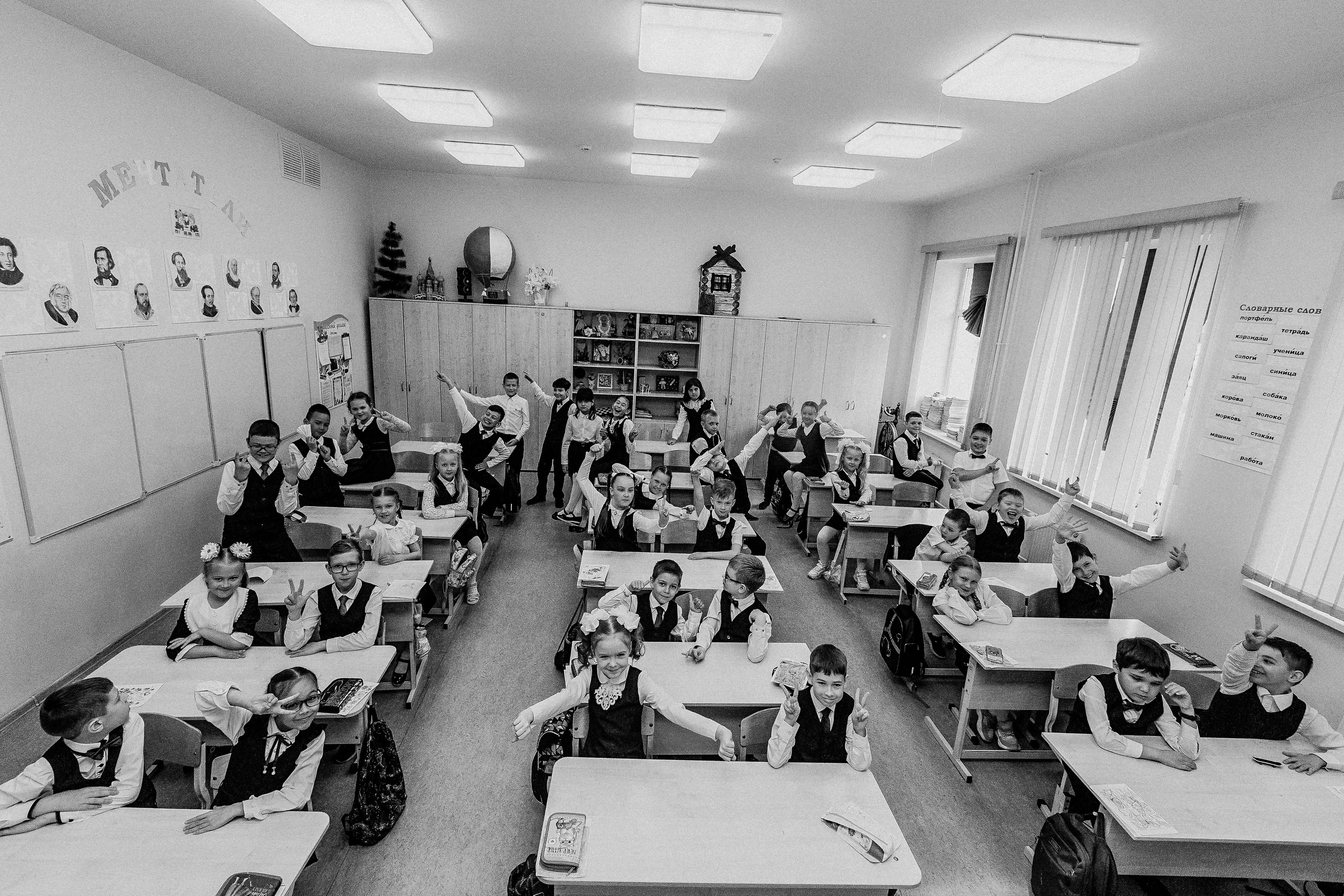 2 класс. Семейный фотограф Тюмень, фотограф на роды Салмина Мария