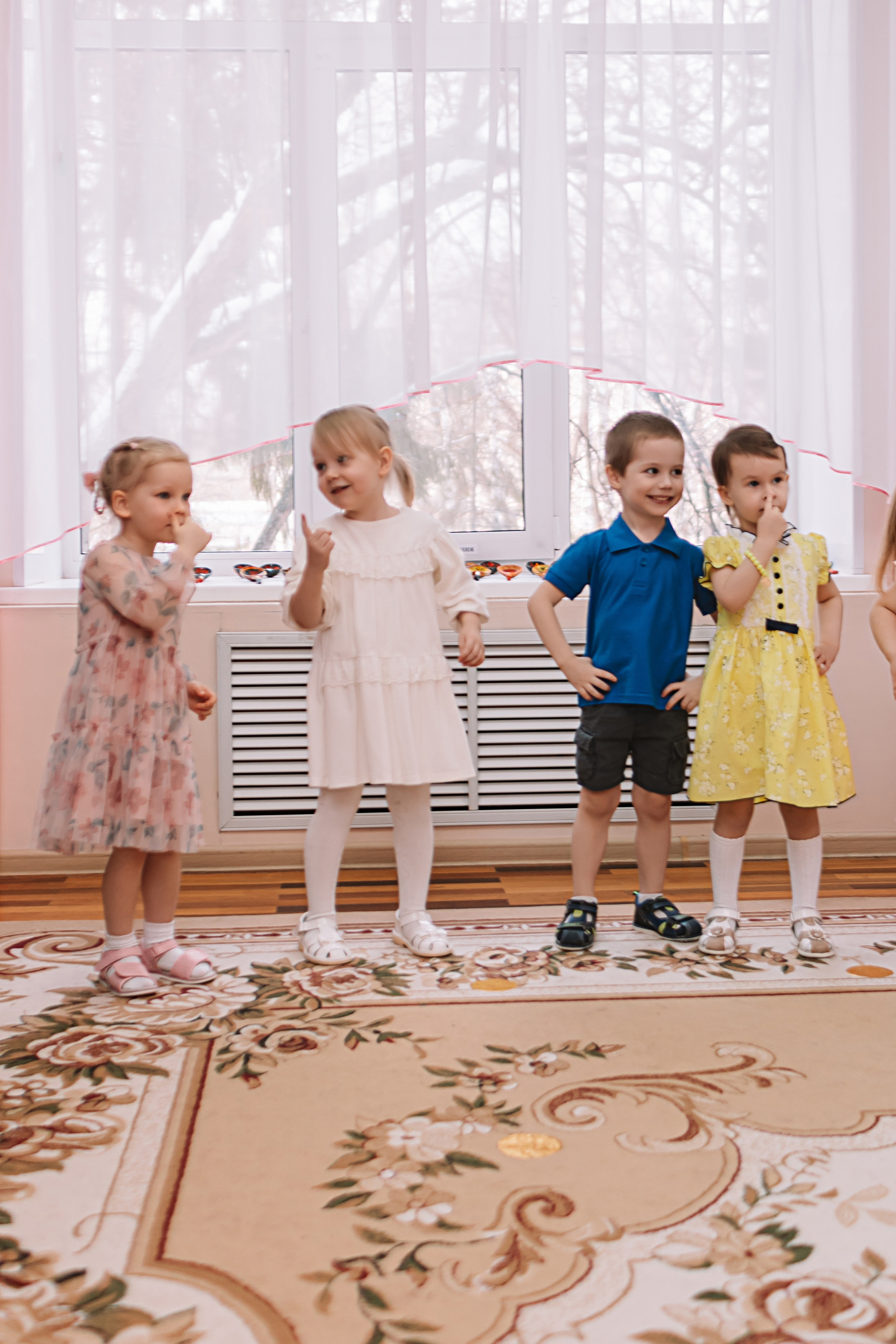 Утренник садик. Семейный фотограф Тюмень, фотограф на роды Салмина Мария