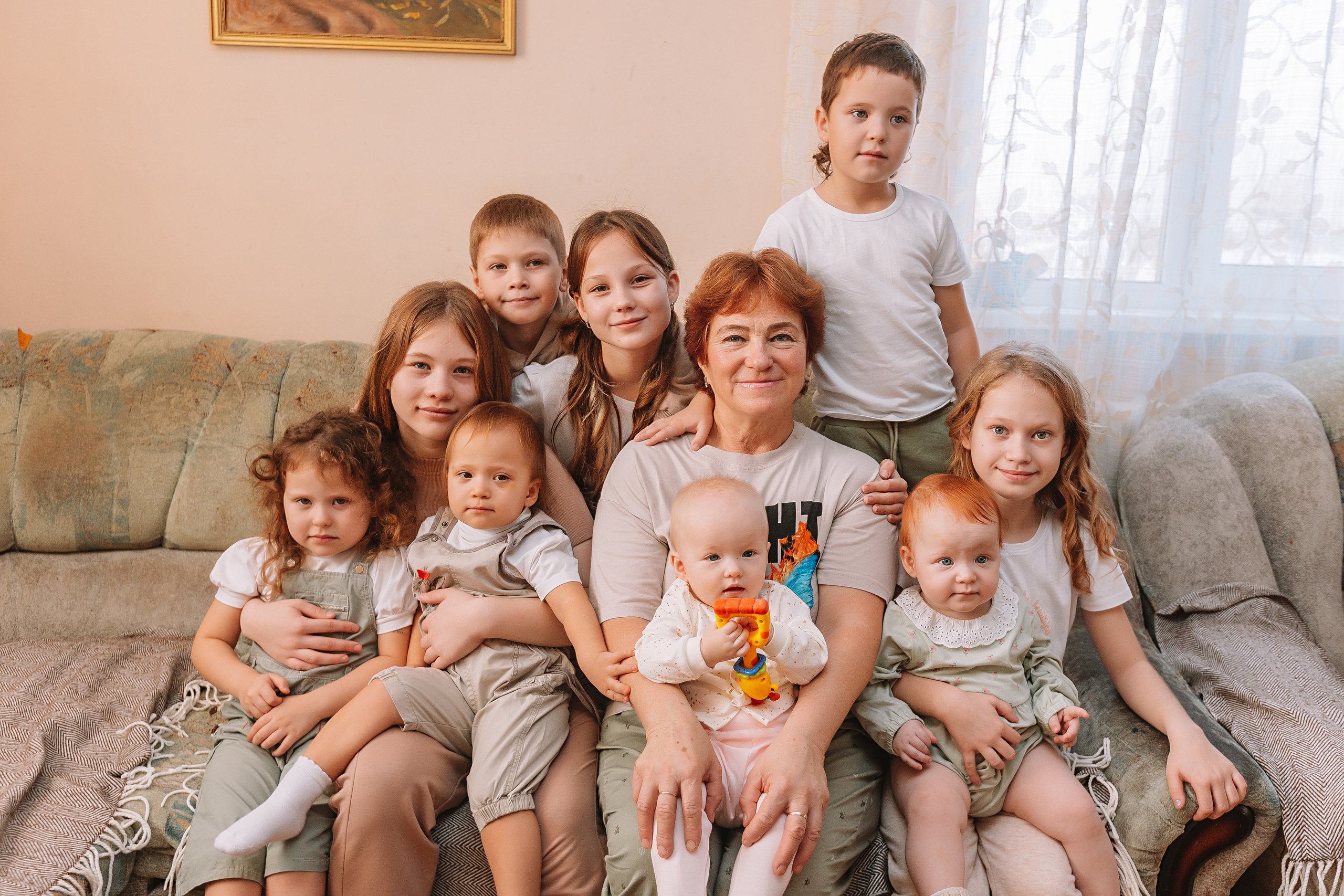 Большая семья (17 человек в частном доме, 2 часа). Семейный фотограф Тюмень, фотограф на роды Салмина Мария