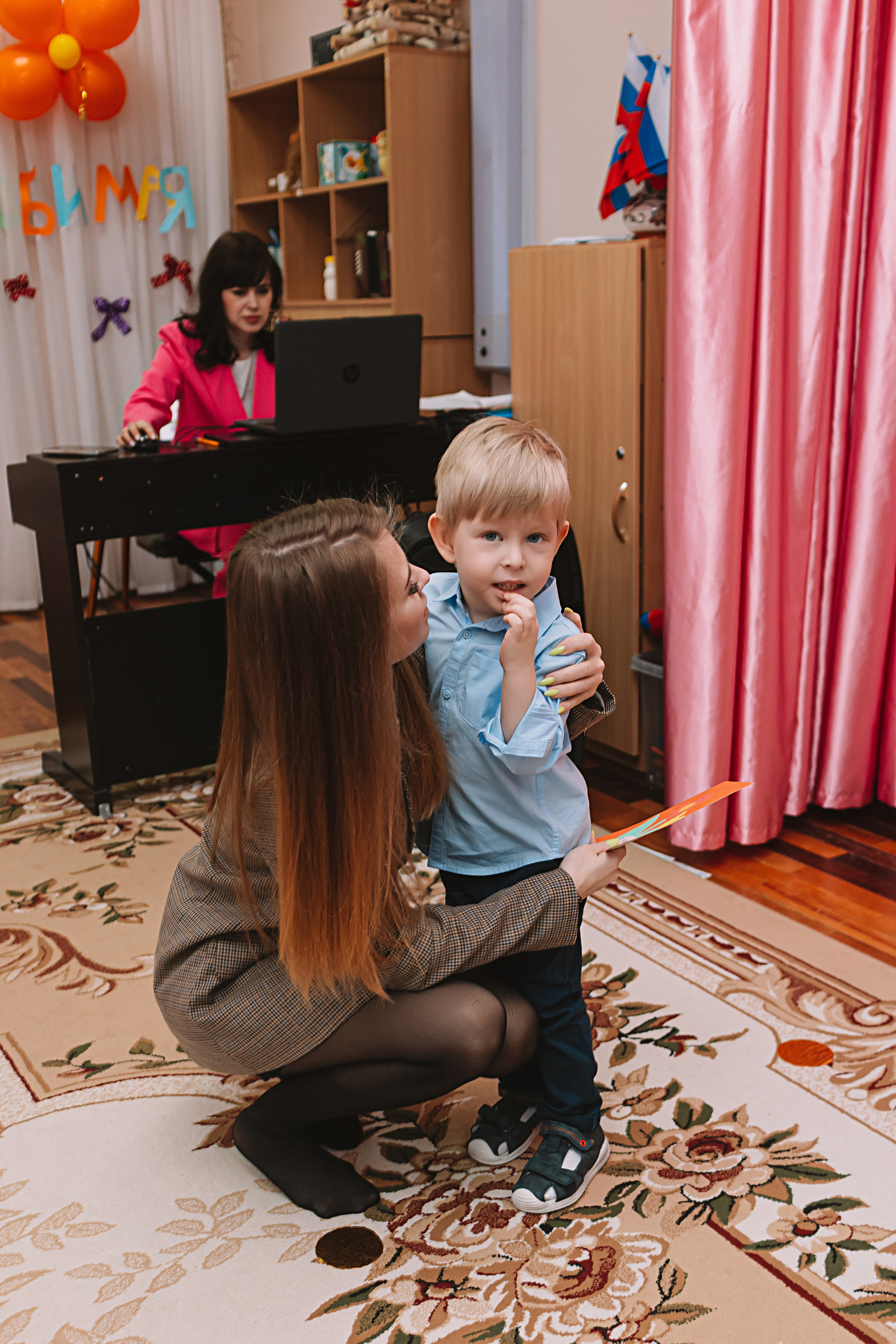 Утренник садик. Семейный фотограф Тюмень, фотограф на роды Салмина Мария