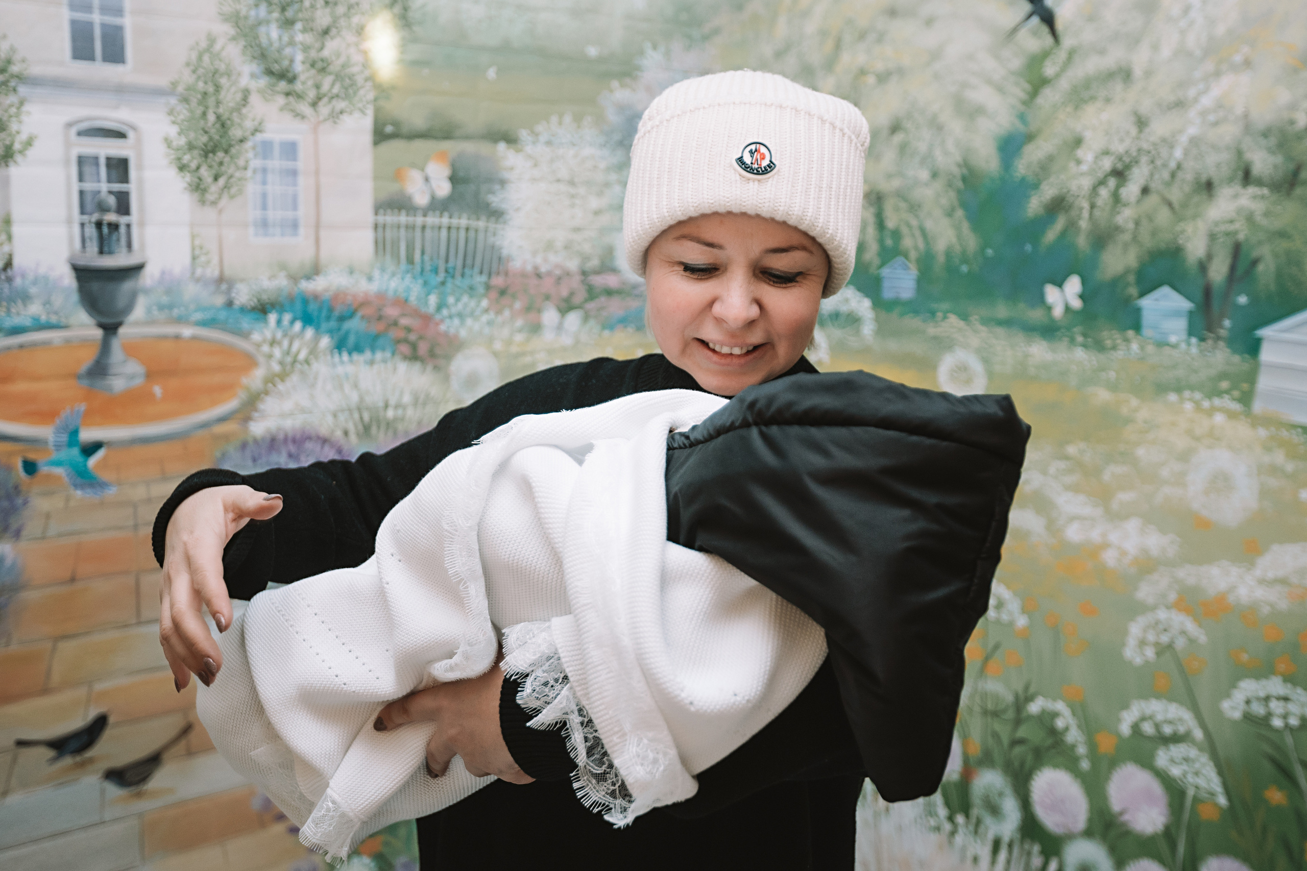 Выписка Мать и Дитя. Семейный фотограф Тюмень, фотограф на роды Салмина Мария