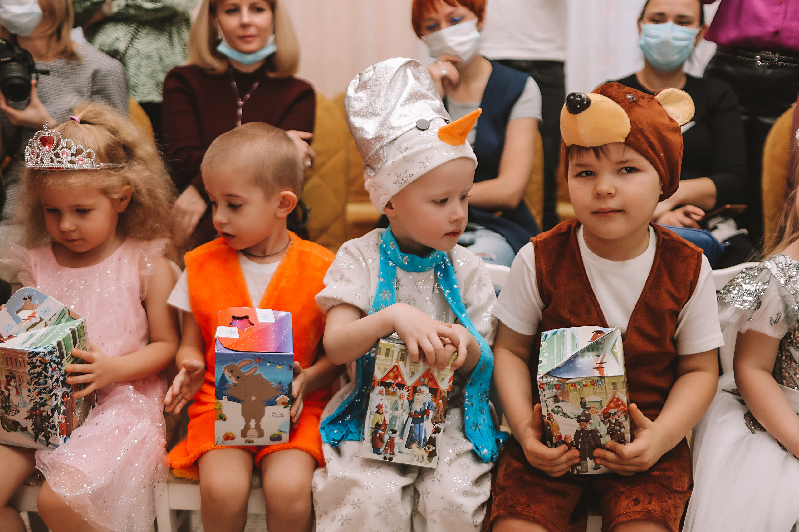 Репортаж новогоднего утренника. Семейный фотограф Тюмень, фотограф на роды Салмина Мария