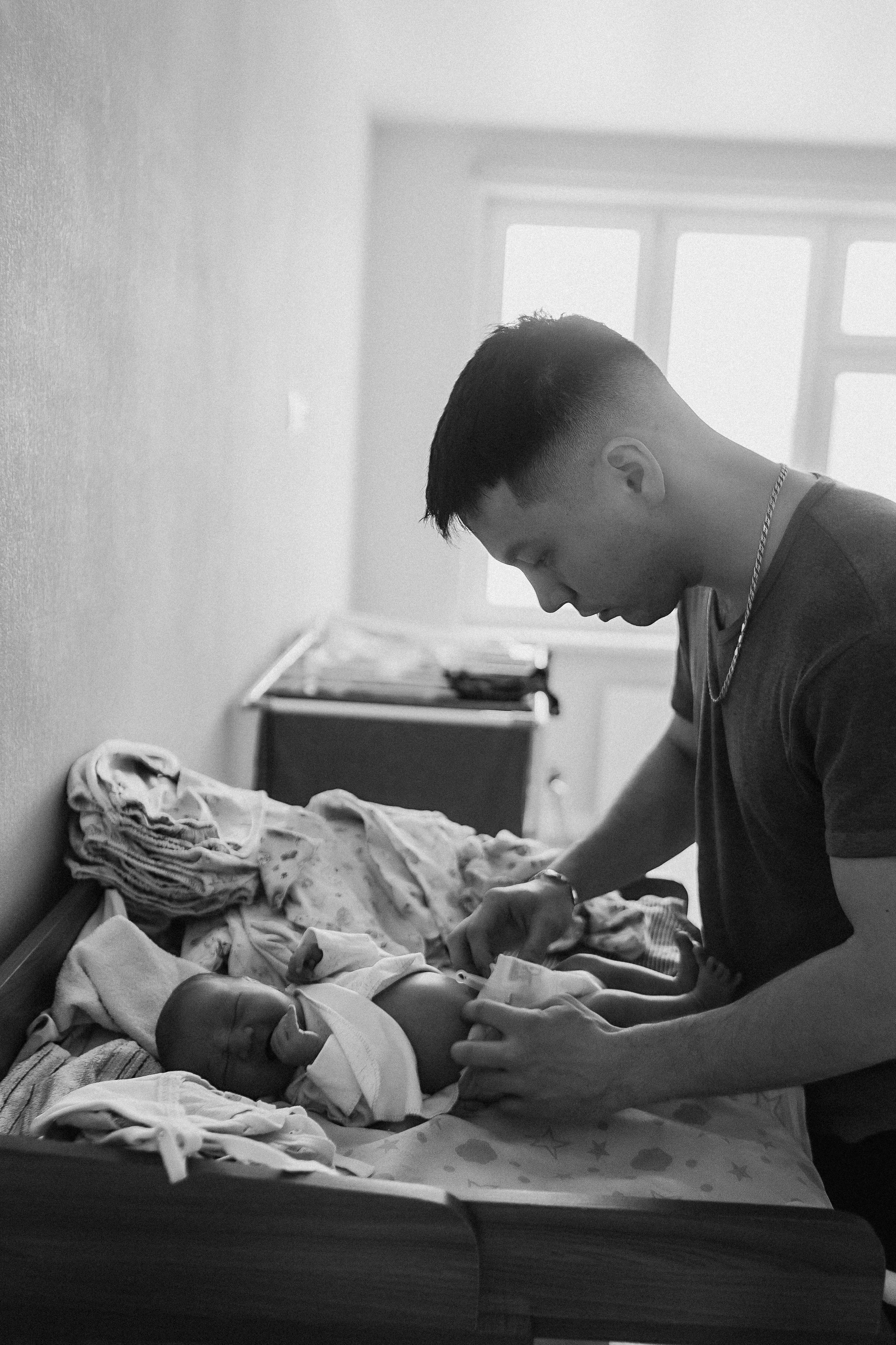 Руслан. Семейный фотограф Тюмень, фотограф на роды Салмина Мария