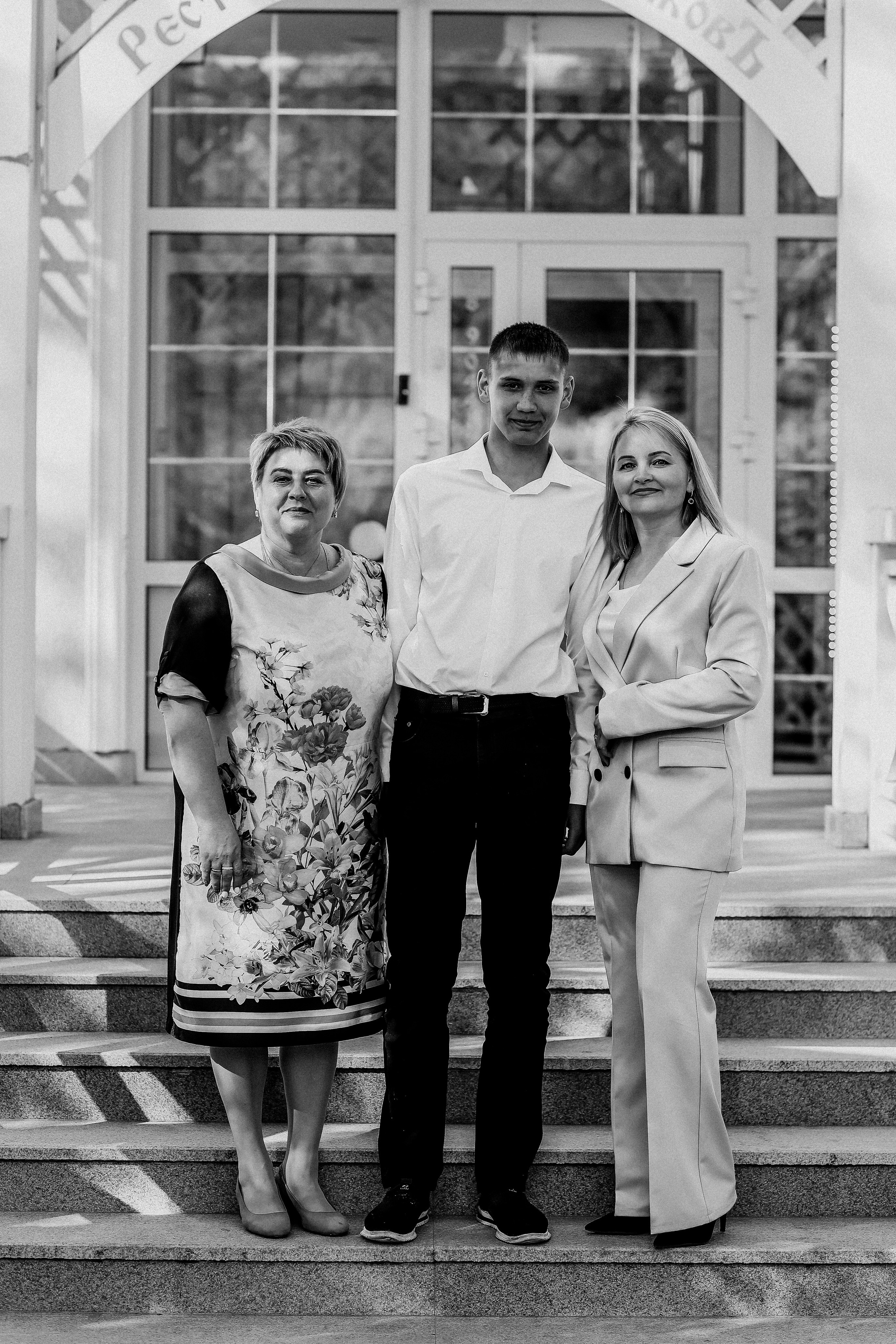 Репортаж выпускного. Семейный фотограф Тюмень, фотограф на роды Салмина Мария