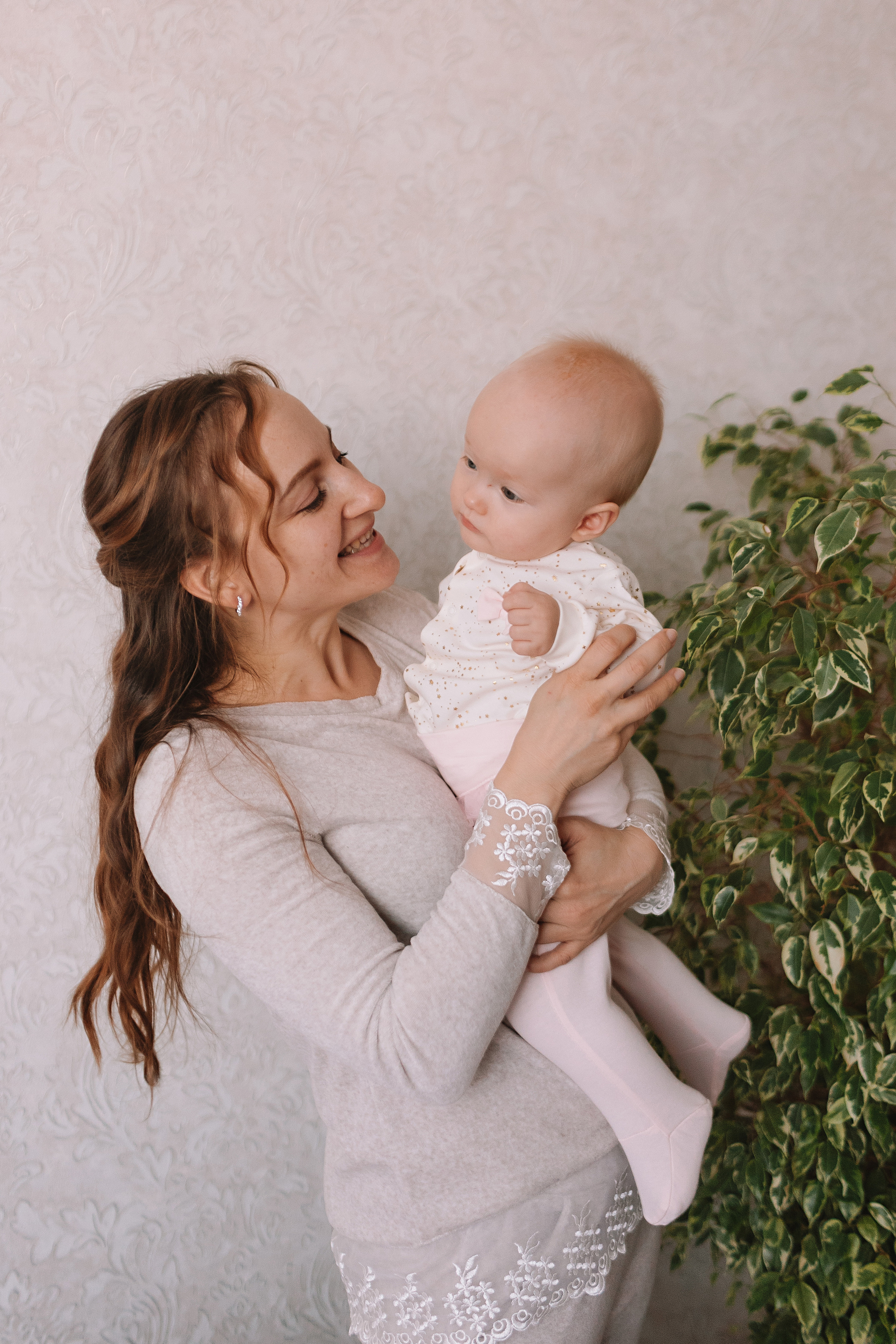 Большая семья (17 человек в частном доме, 2 часа). Семейный фотограф Тюмень, фотограф на роды Салмина Мария