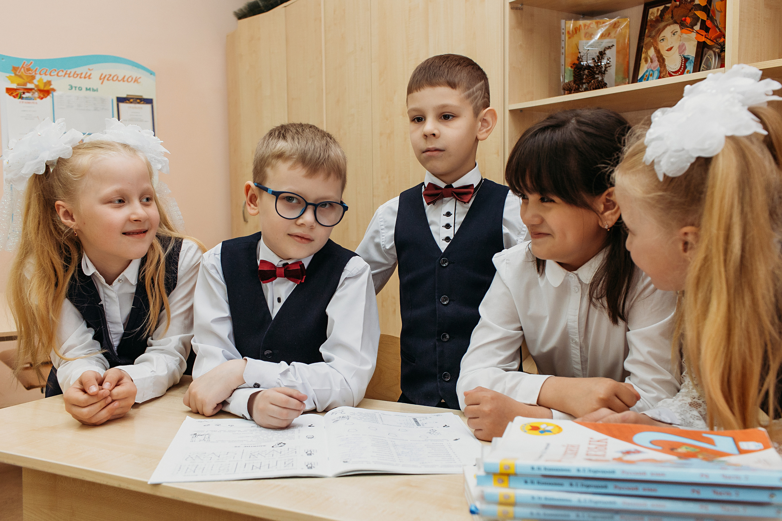 2 класс. Семейный фотограф Тюмень, фотограф на роды Салмина Мария