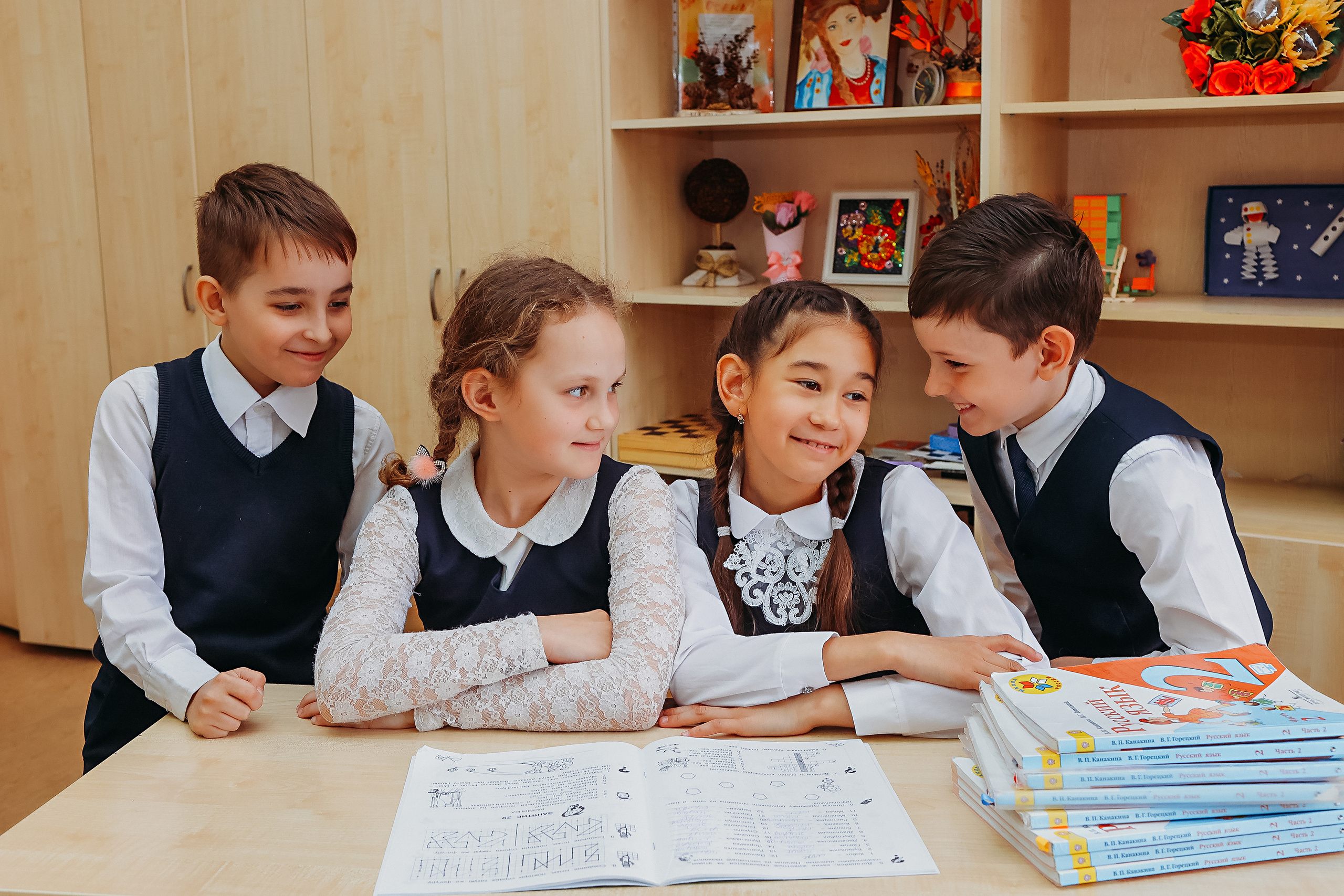 2 класс. Семейный фотограф Тюмень, фотограф на роды Салмина Мария