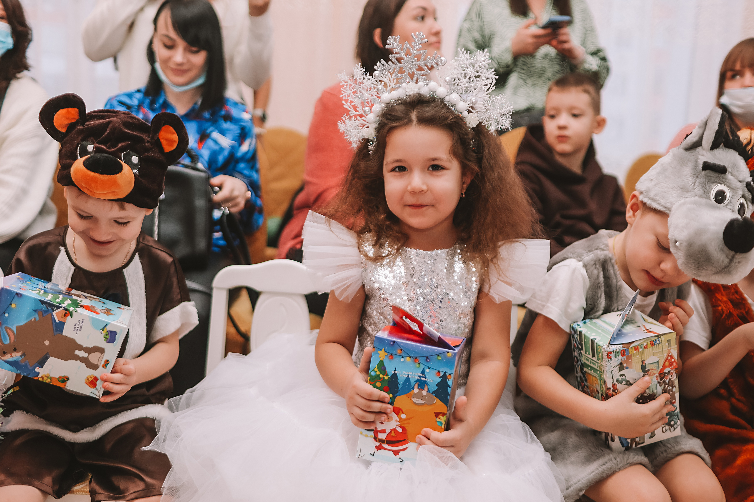 Репортаж новогоднего утренника. Семейный фотограф Тюмень, фотограф на роды Салмина Мария