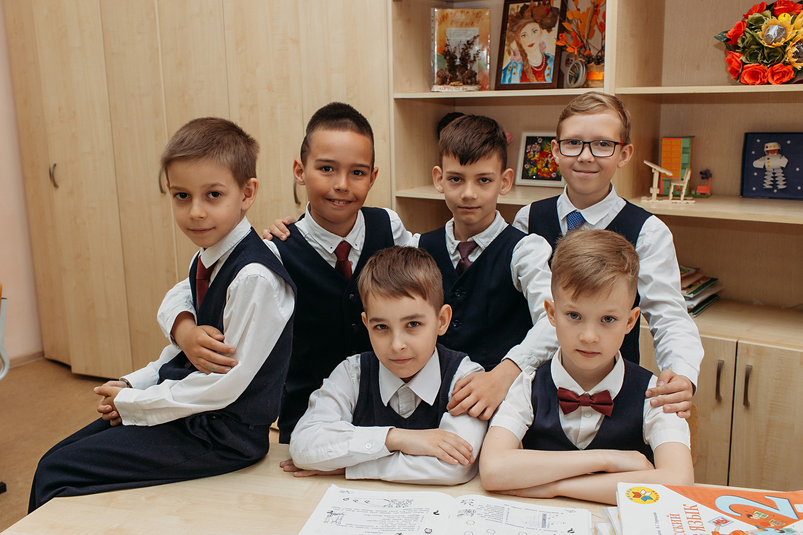 2 класс. Семейный фотограф Тюмень, фотограф на роды Салмина Мария