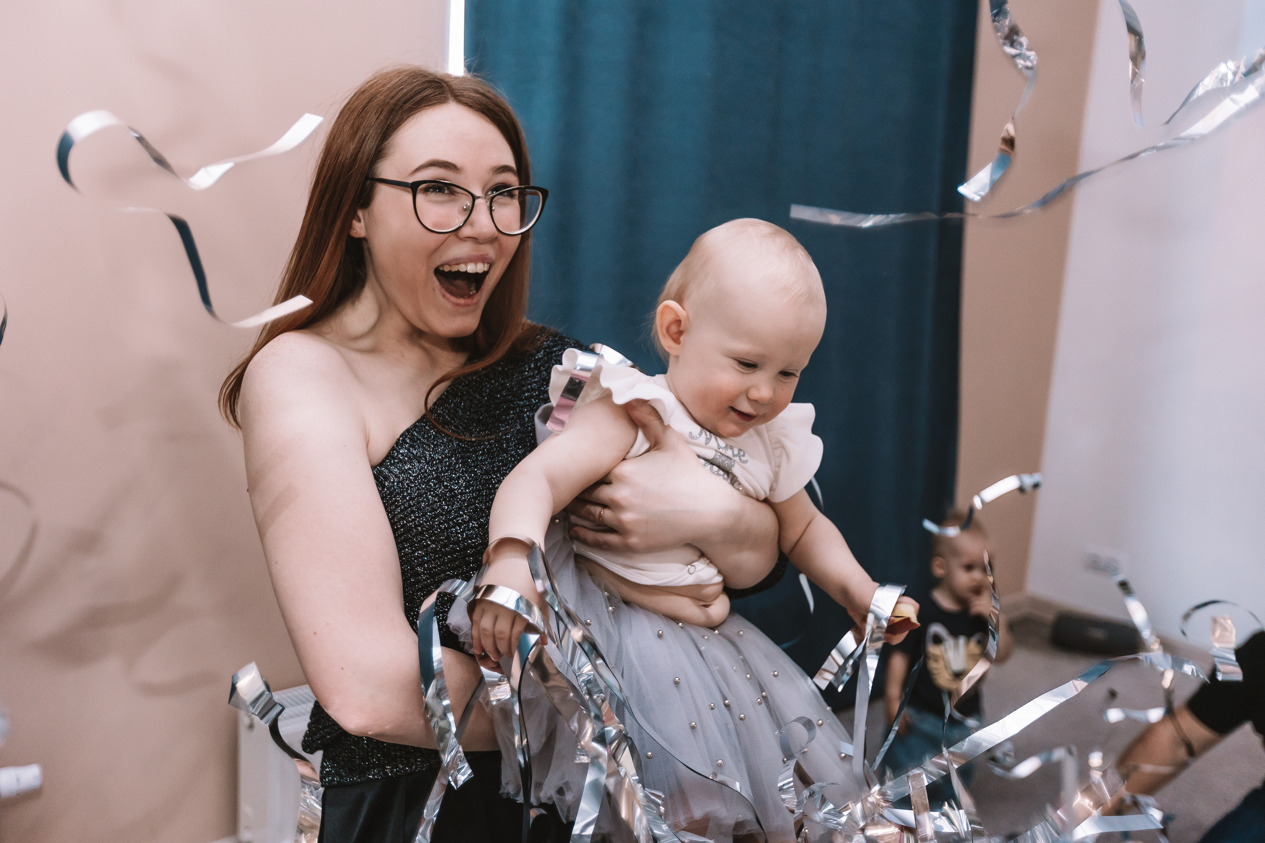 Первый годик в игровой. Семейный фотограф Тюмень, фотограф на роды Салмина Мария