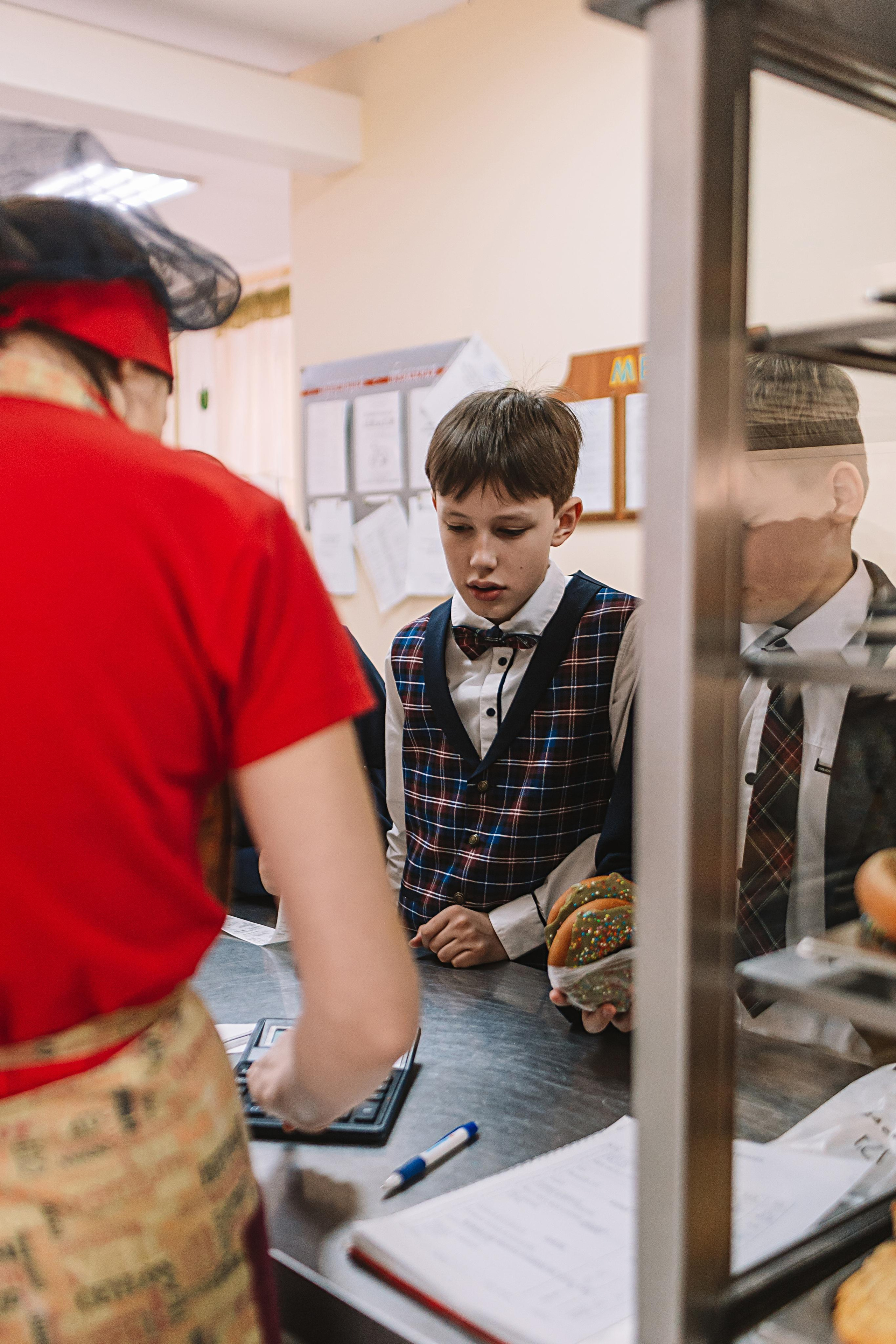 4 класс репортаж. Семейный фотограф Тюмень, фотограф на роды Салмина Мария
