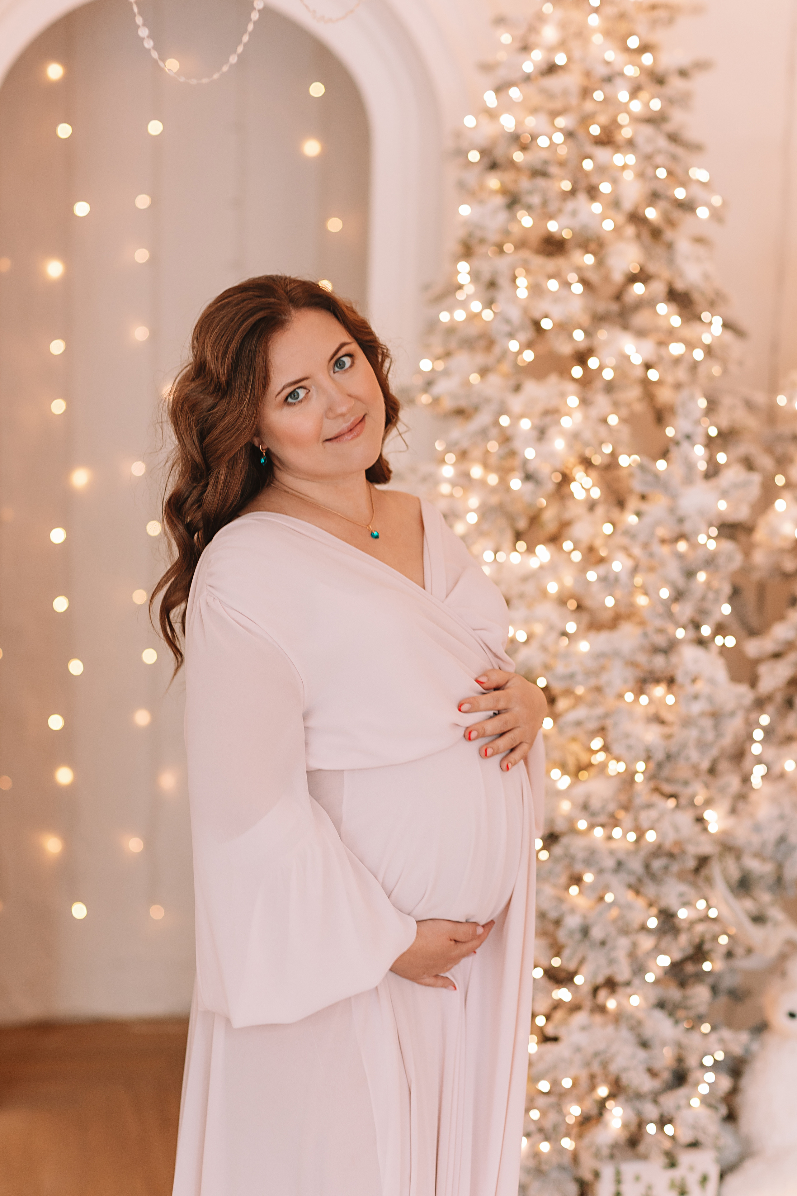 Студия Че (новогодняя). Семейный фотограф Тюмень, фотограф на роды Салмина Мария