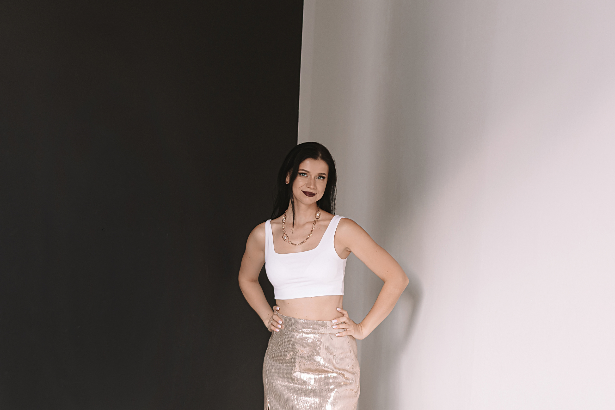 Руководитель студий красоты, студия Белая. Семейный фотограф Тюмень, фотограф на роды Салмина Мария