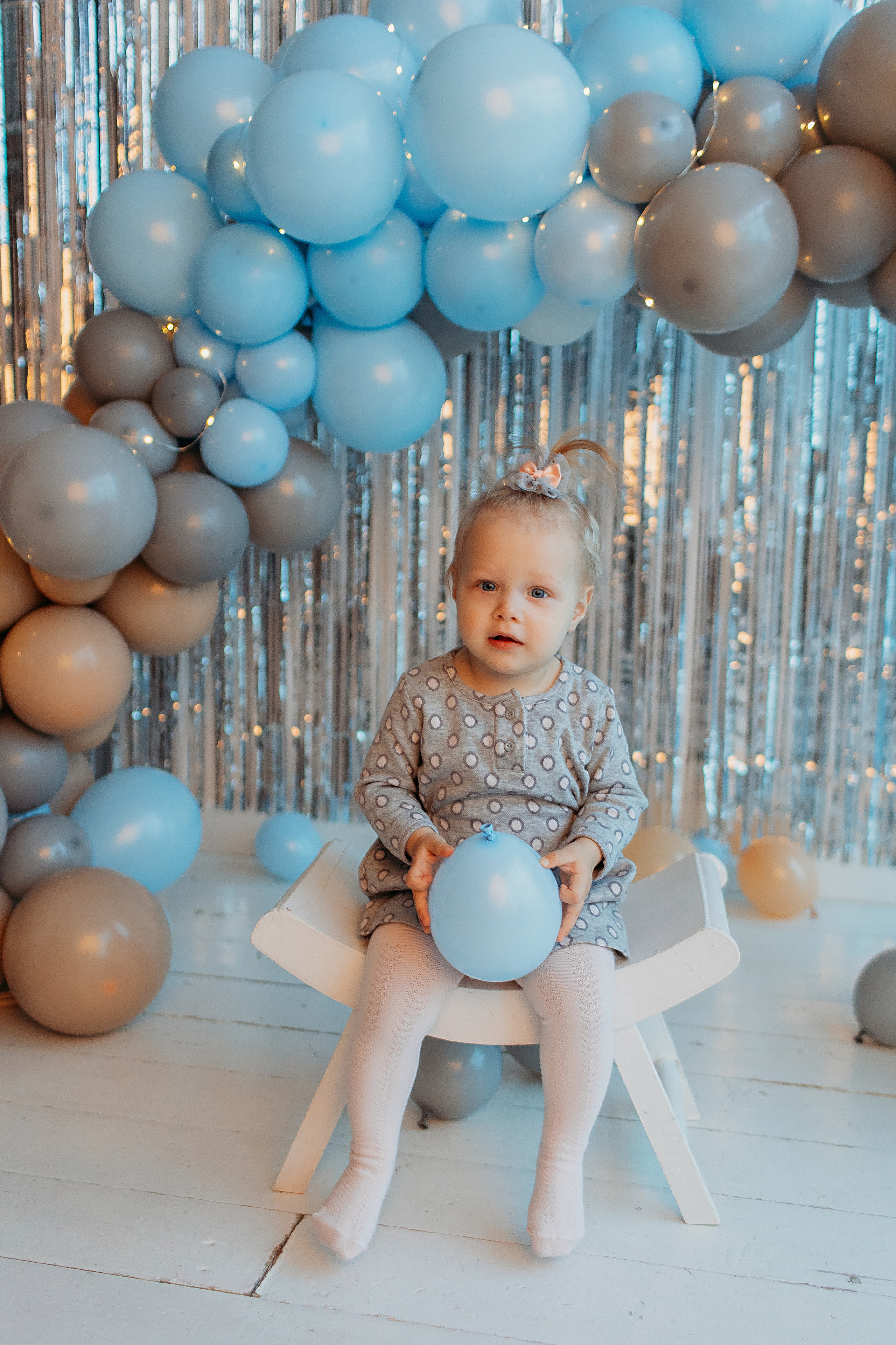 Годик в ВВ студио. Семейный фотограф Тюмень, фотограф на роды Салмина Мария