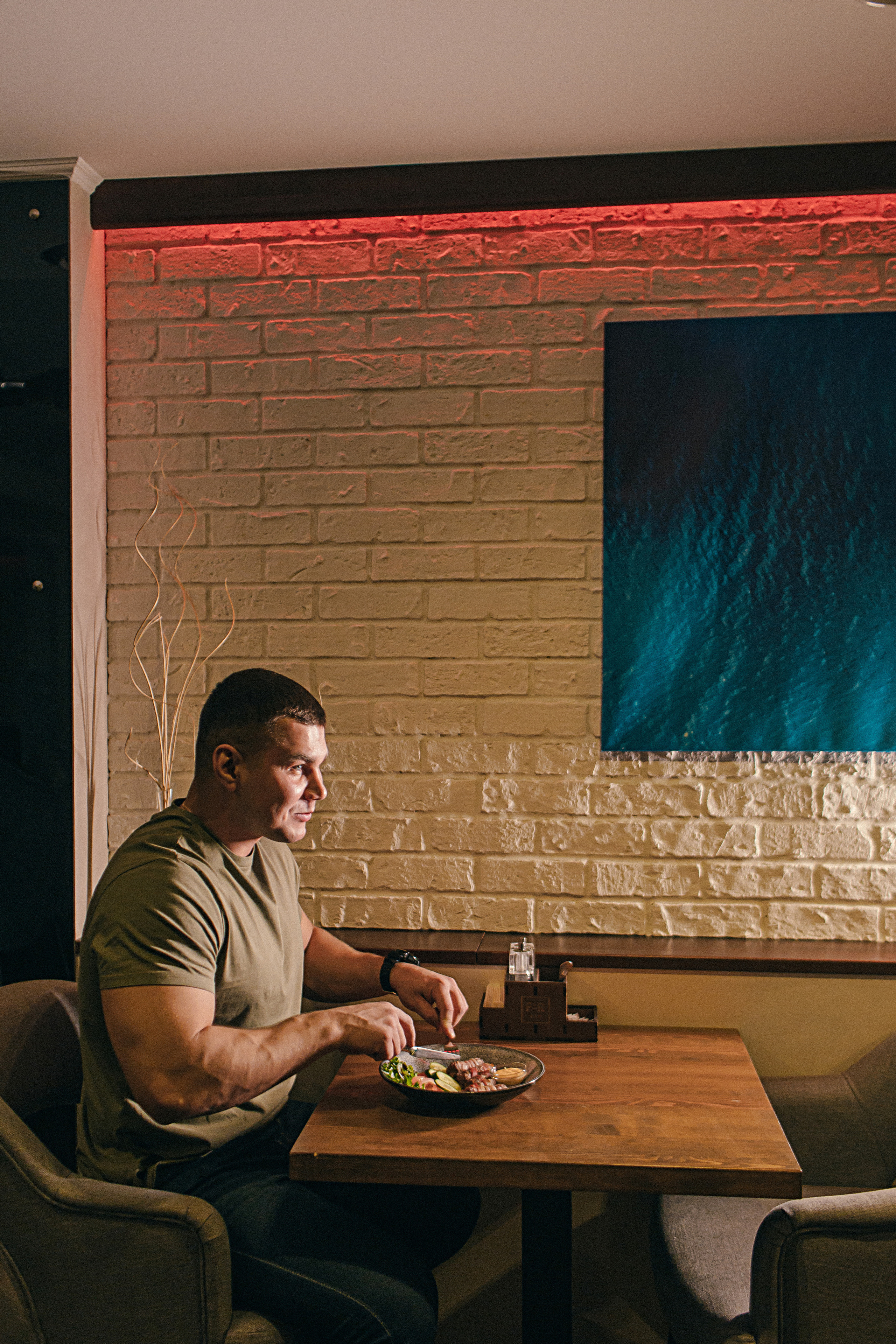 Бар спортивного питания. Семейный фотограф Тюмень, фотограф на роды Салмина Мария