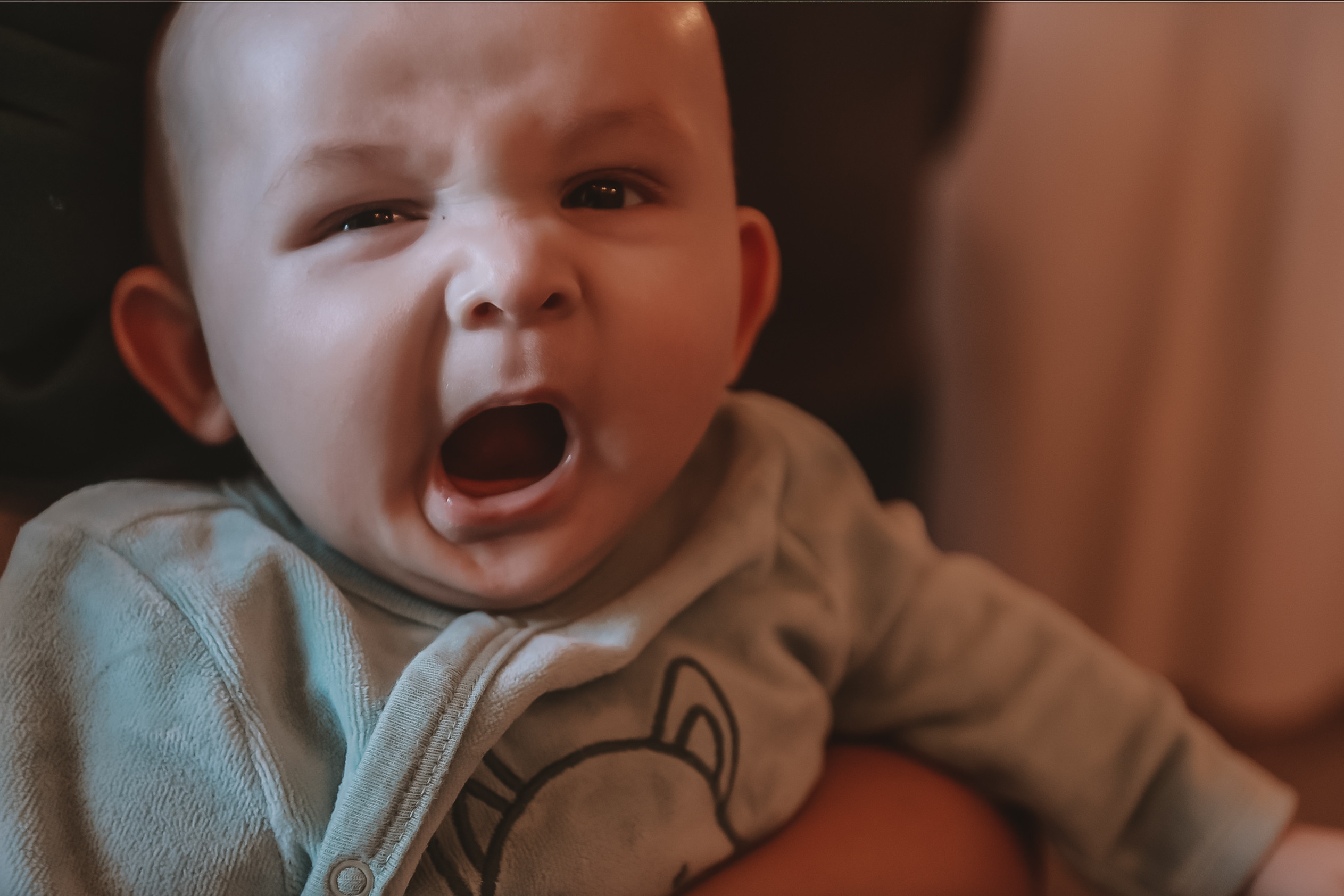 Крещение семакова. Семейный фотограф Тюмень, фотограф на роды Салмина Мария