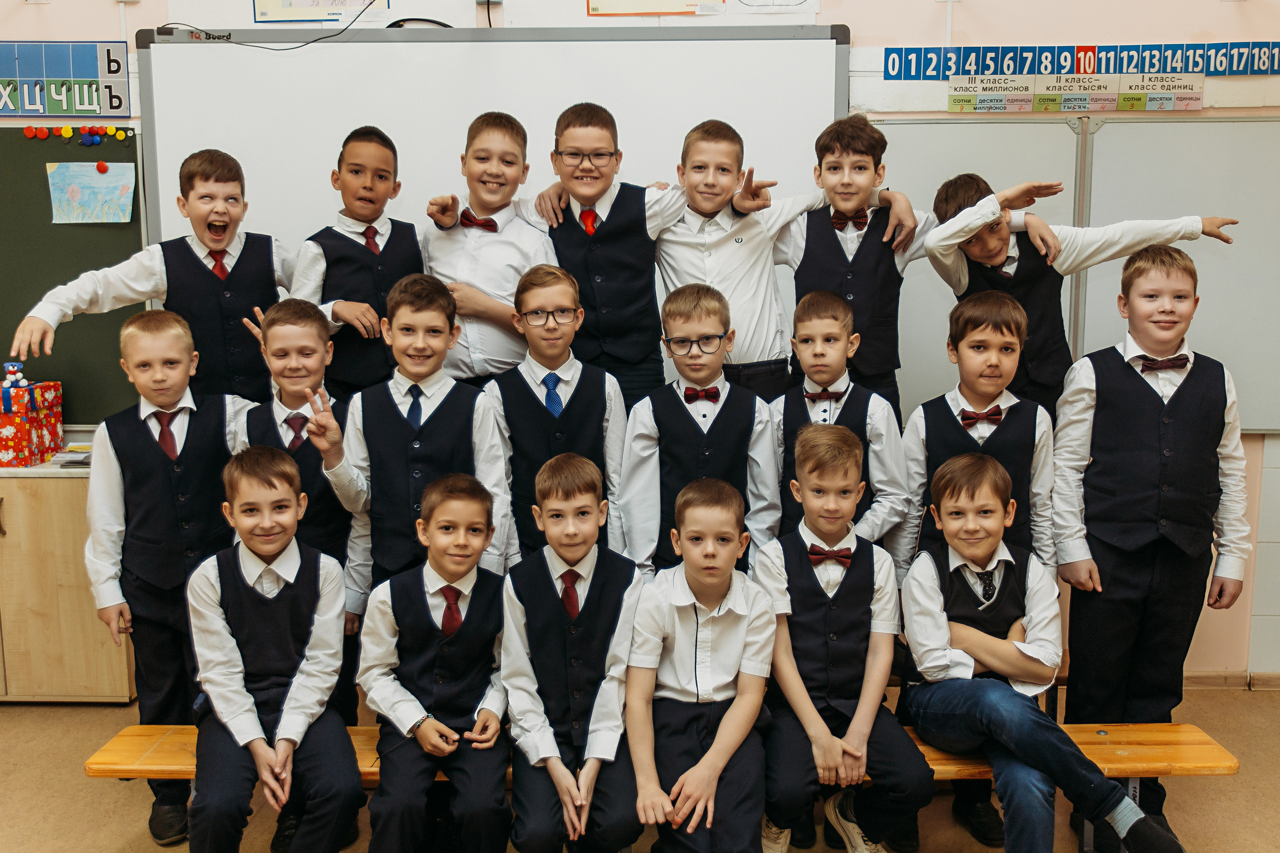 2 класс. Семейный фотограф Тюмень, фотограф на роды Салмина Мария