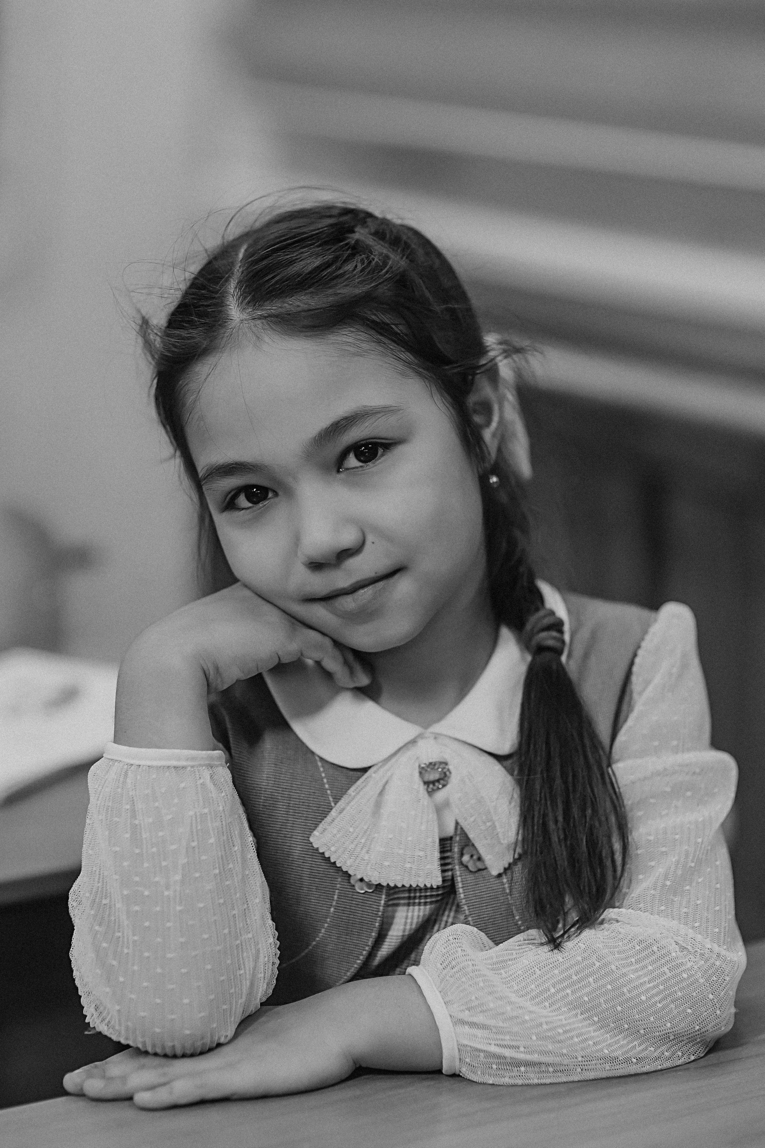 2 класс в школе. Семейный фотограф Тюмень, фотограф на роды Салмина Мария