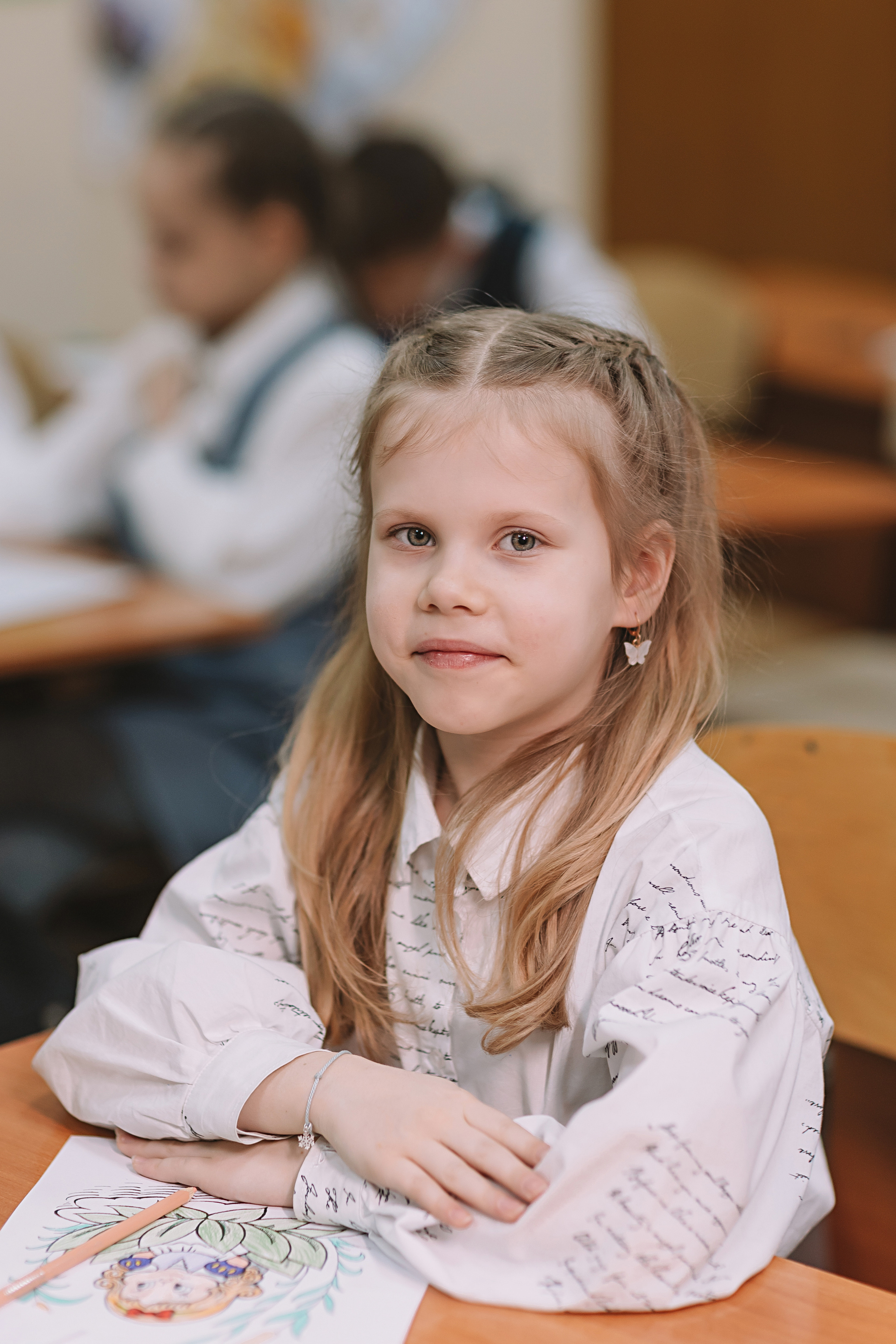 2 класс в школе. Семейный фотограф Тюмень, фотограф на роды Салмина Мария