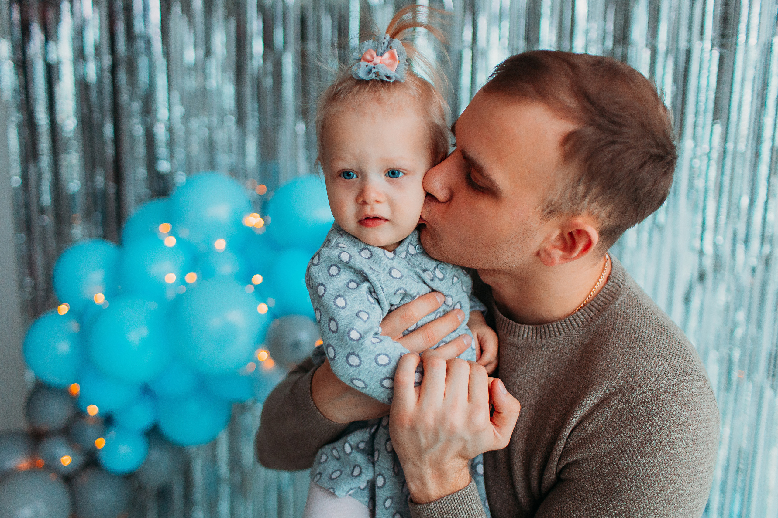 Годик в ВВ студио. Семейный фотограф Тюмень, фотограф на роды Салмина Мария