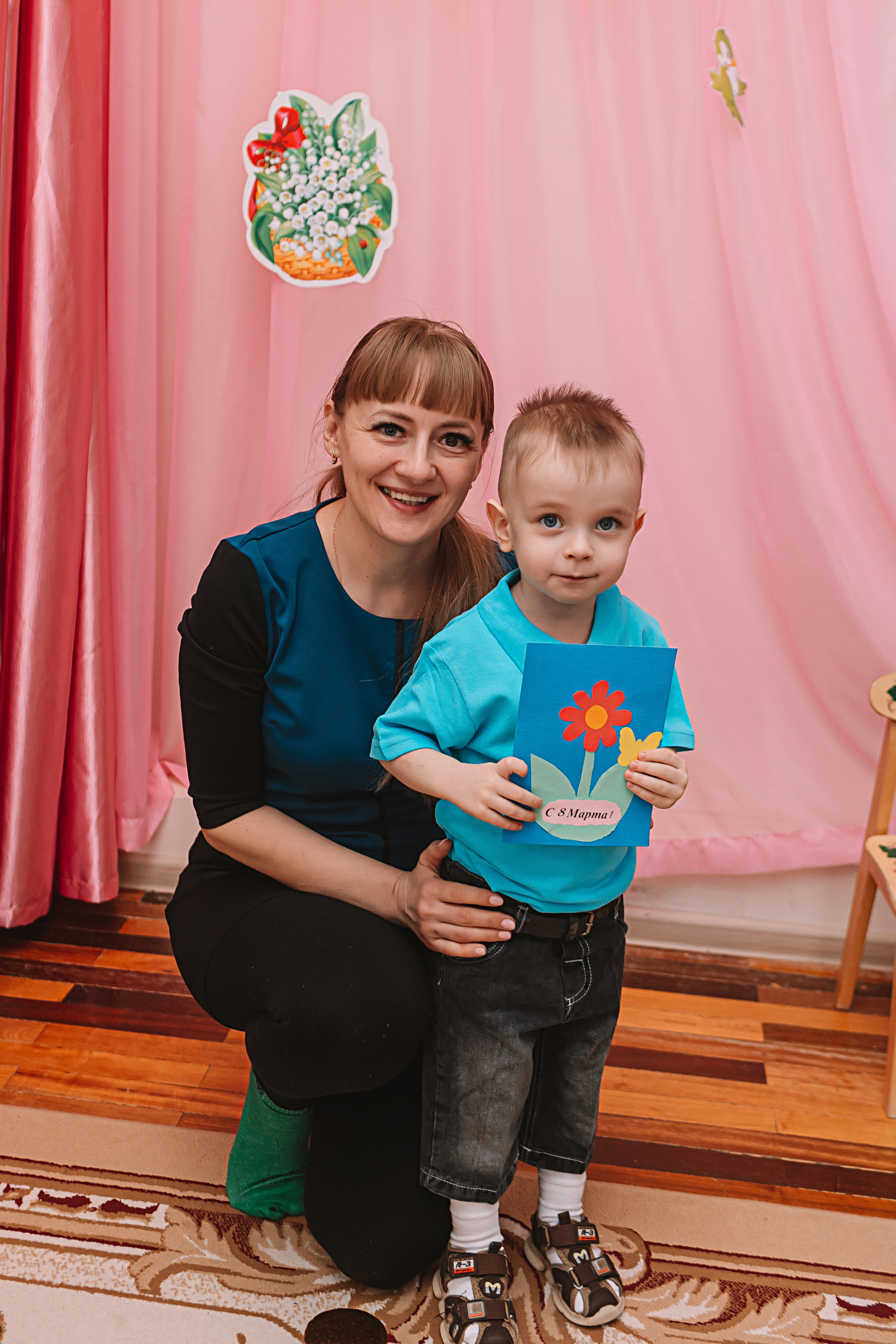 Утренник садик. Семейный фотограф Тюмень, фотограф на роды Салмина Мария