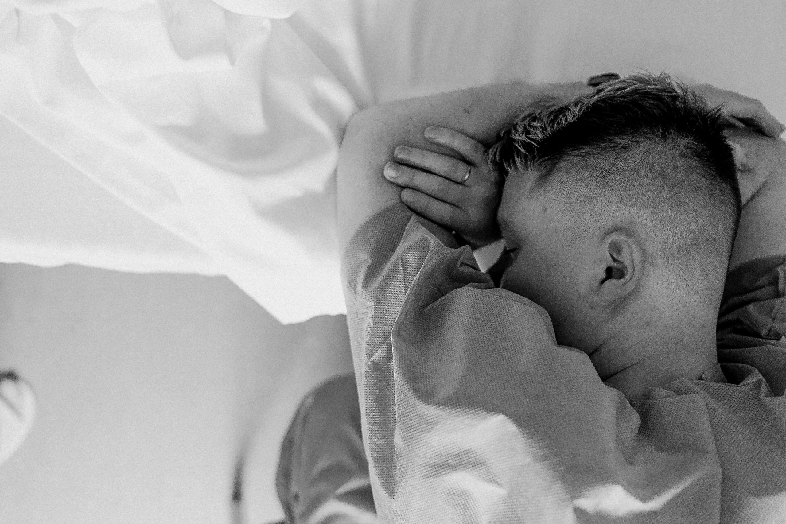 Мать и Дитя. Семейный фотограф Тюмень, фотограф на роды Салмина Мария