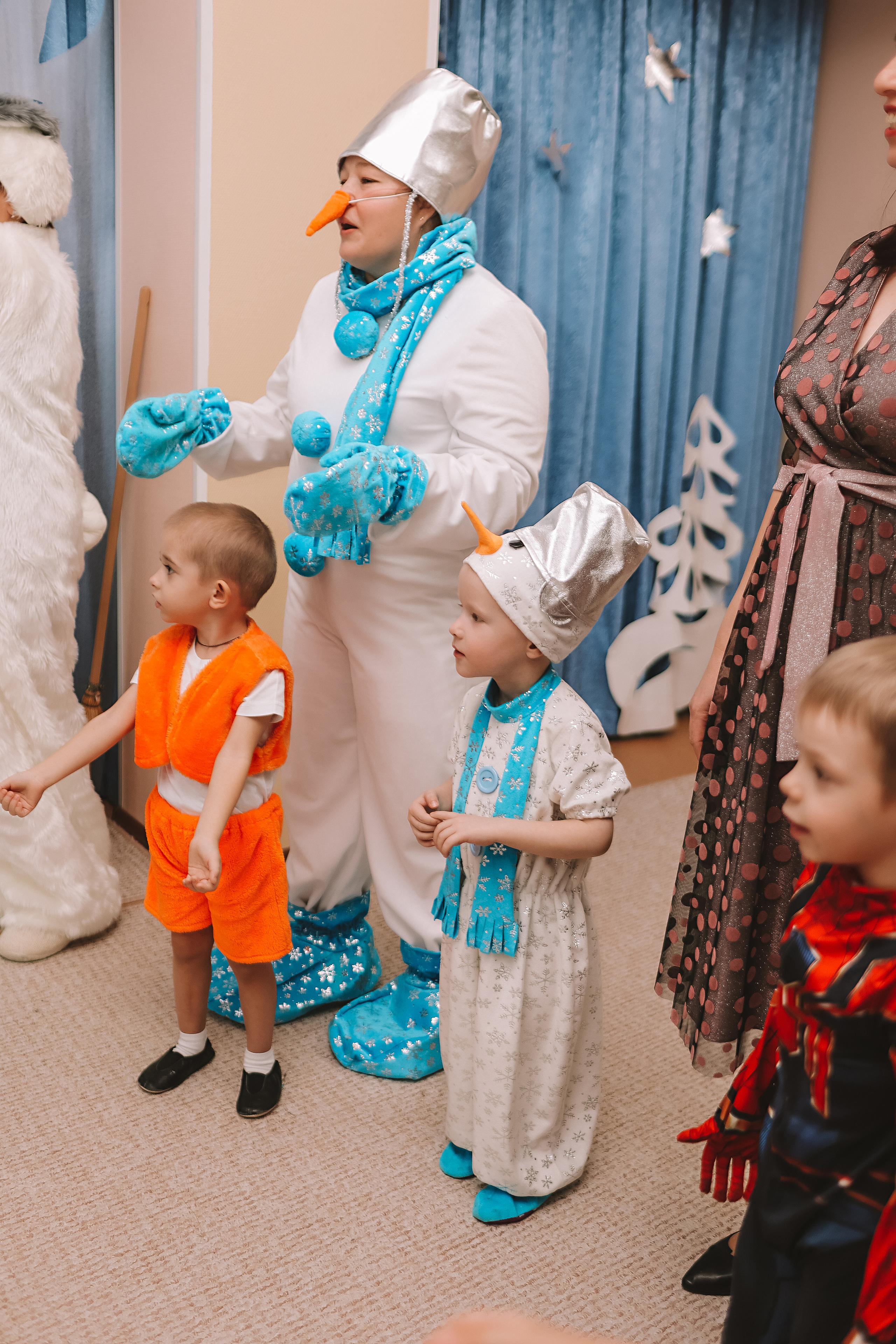 Репортаж новогоднего утренника. Семейный фотограф Тюмень, фотограф на роды Салмина Мария