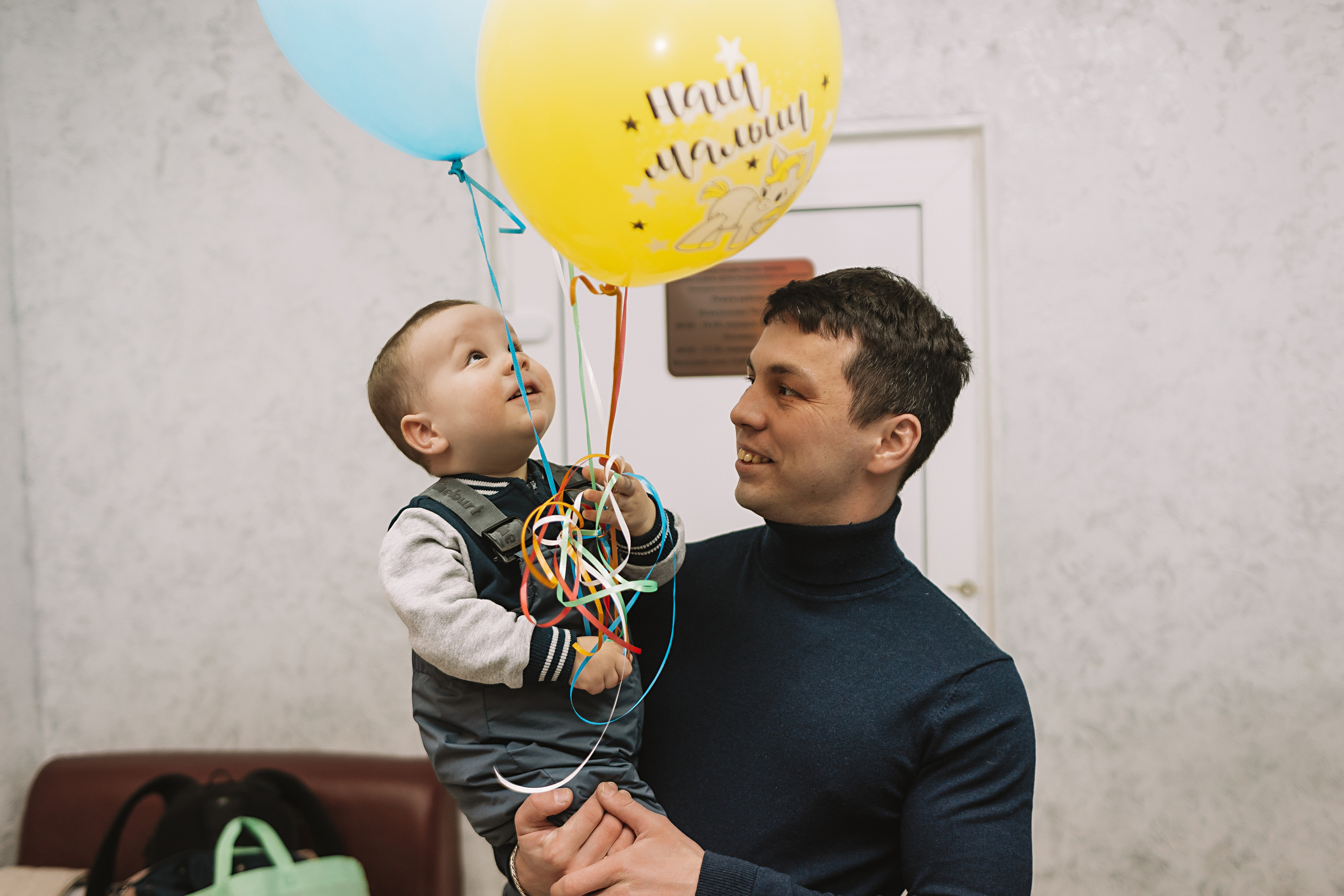 Выписка только зона ожидания. Семейный фотограф Тюмень, фотограф на роды Салмина Мария