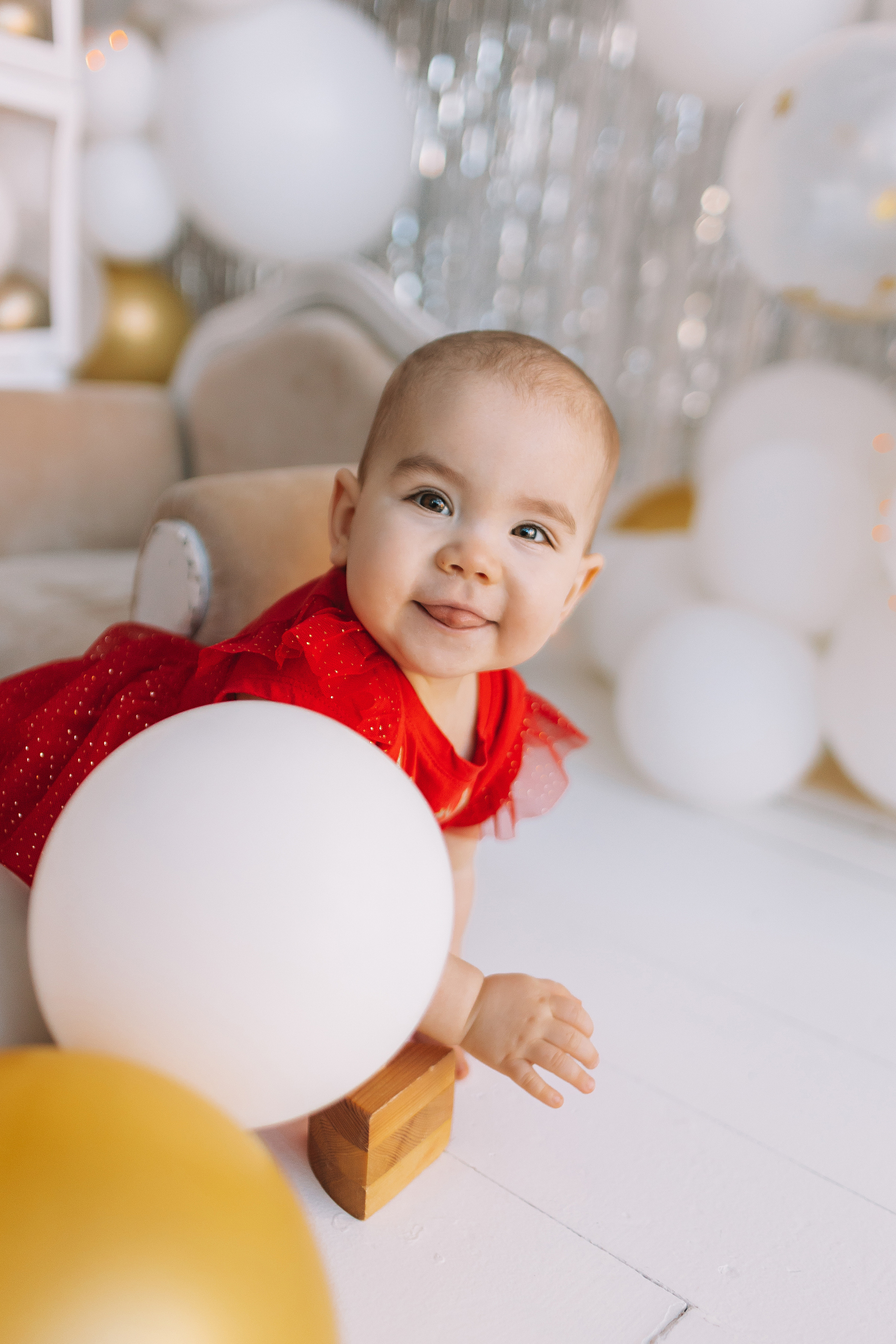 Годик в ВВ студио. Семейный фотограф Тюмень, фотограф на роды Салмина Мария