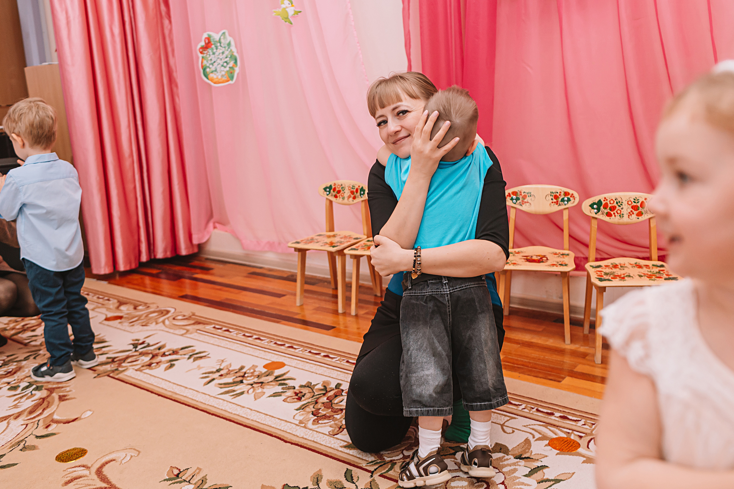 Утренник садик. Семейный фотограф Тюмень, фотограф на роды Салмина Мария