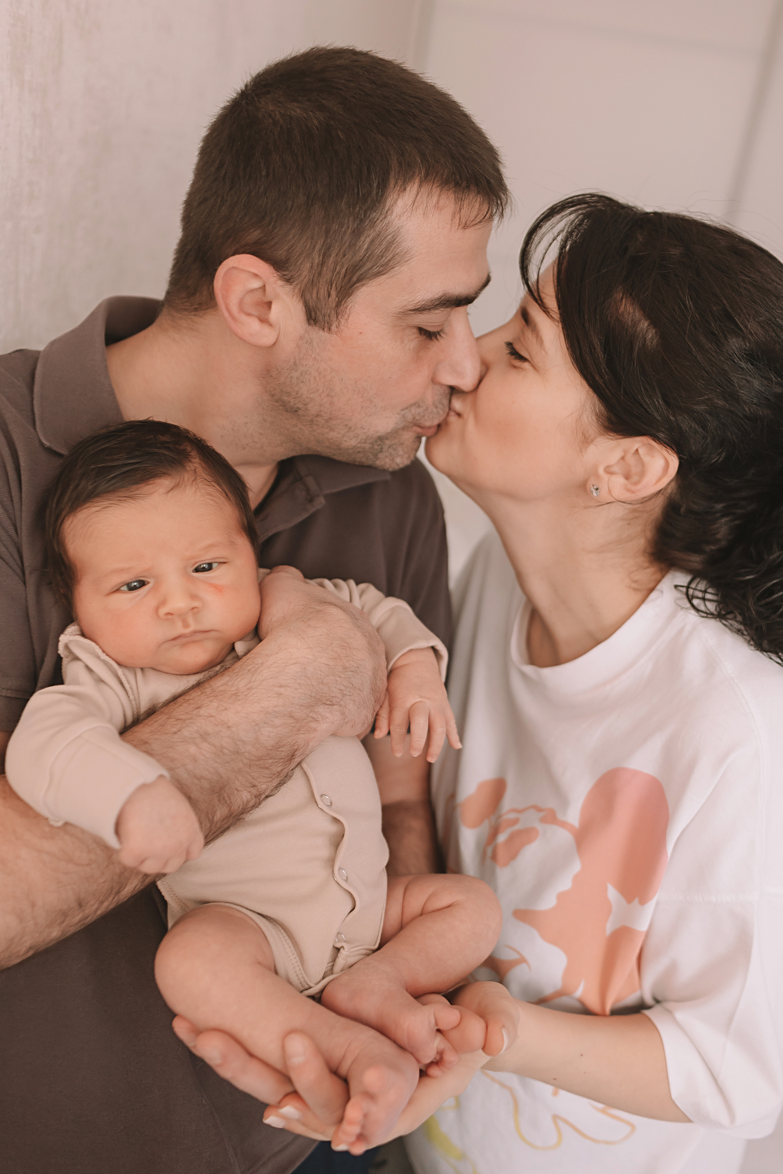 Максим. Семейный фотограф Тюмень, фотограф на роды Салмина Мария