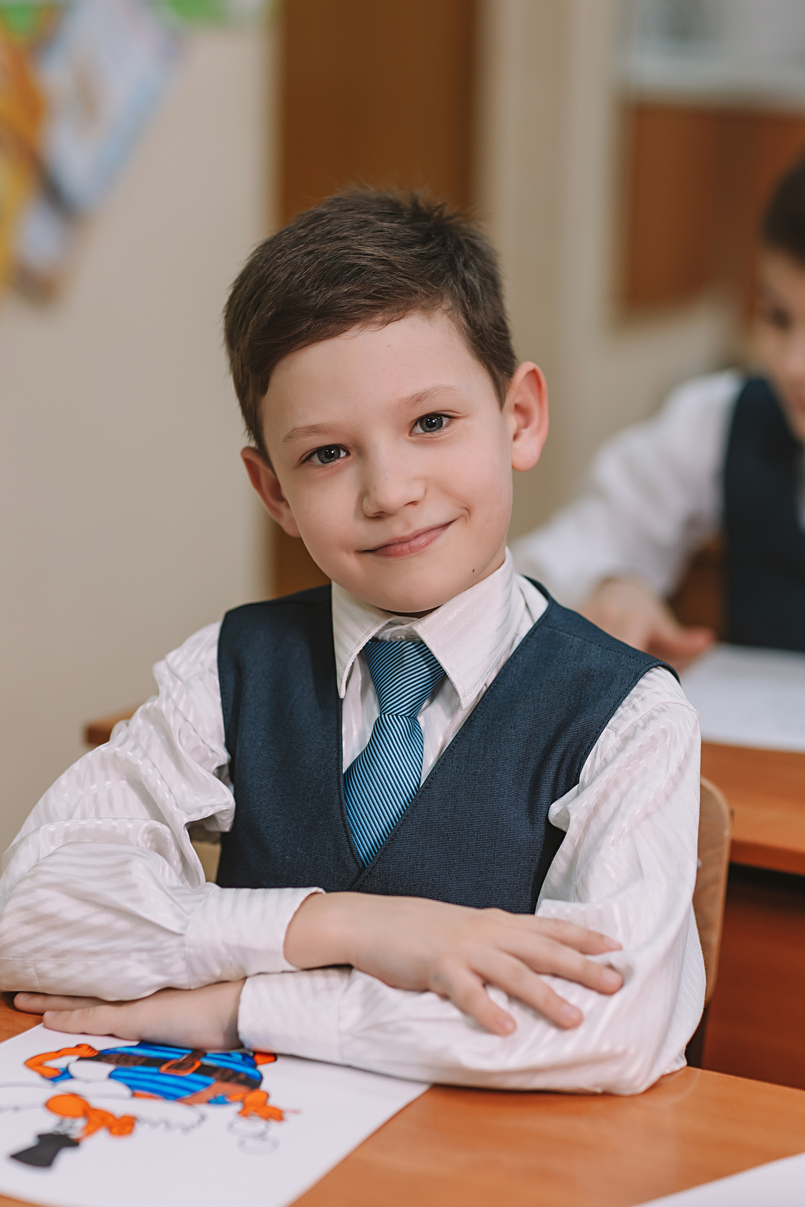 2 класс в школе. Семейный фотограф Тюмень, фотограф на роды Салмина Мария