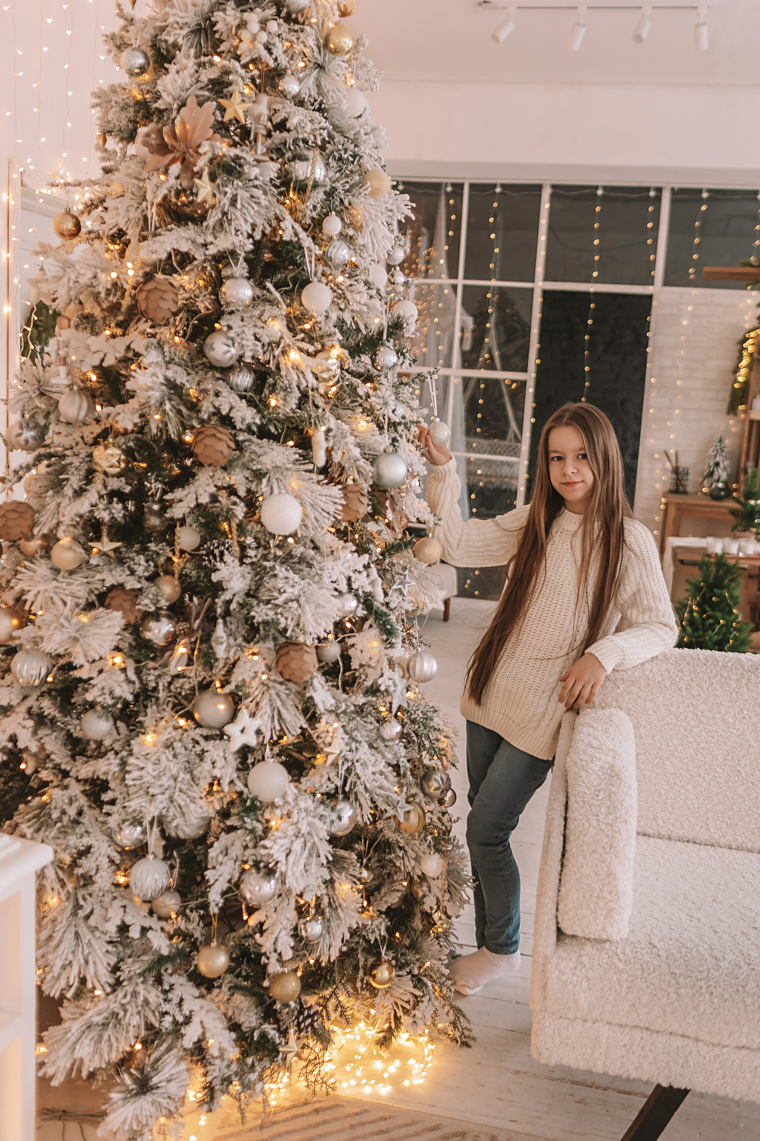 Новогодняя школьная в студии. Семейный фотограф Тюмень, фотограф на роды Салмина Мария