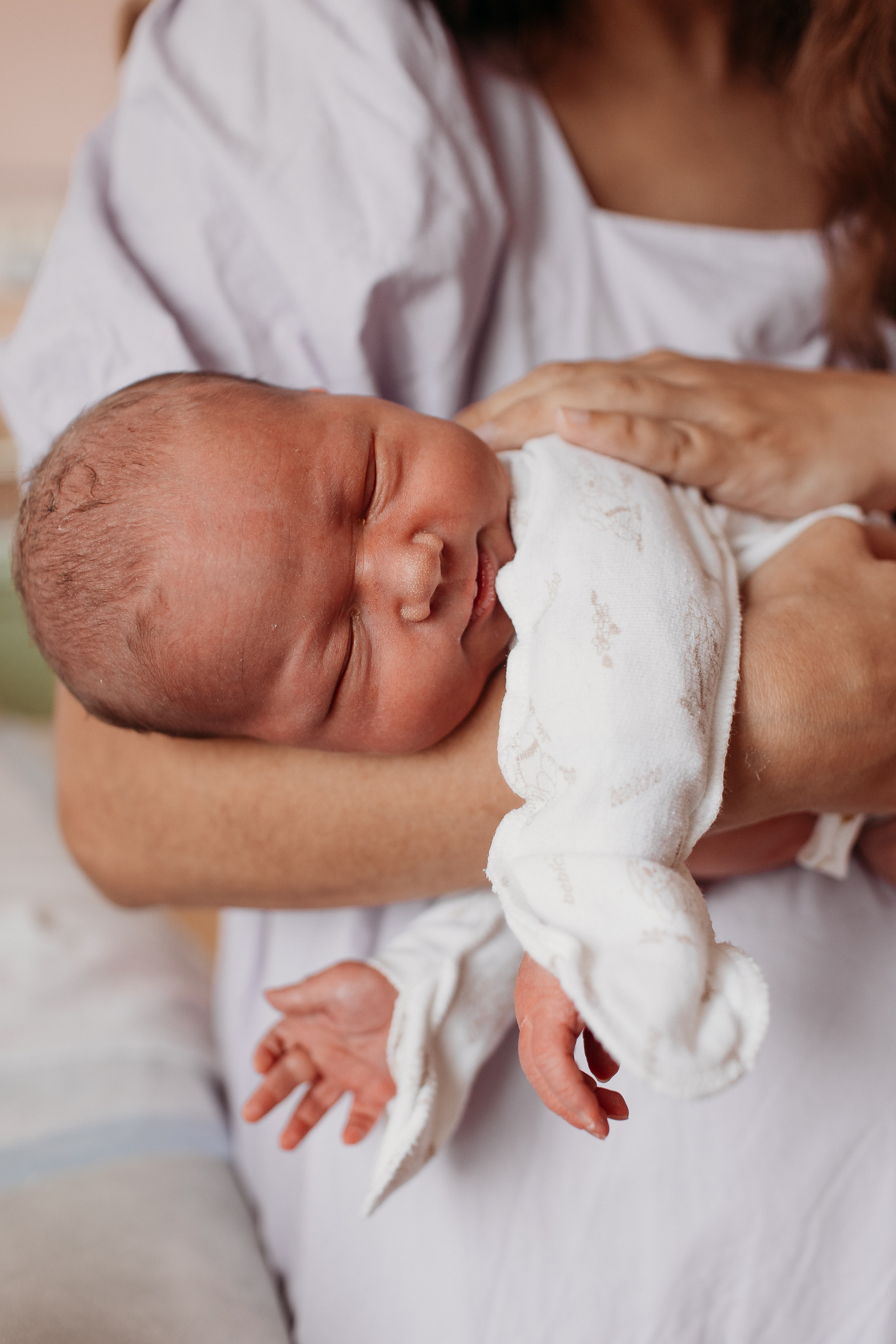 В палате сборный. Семейный фотограф Тюмень, фотограф на роды Салмина Мария