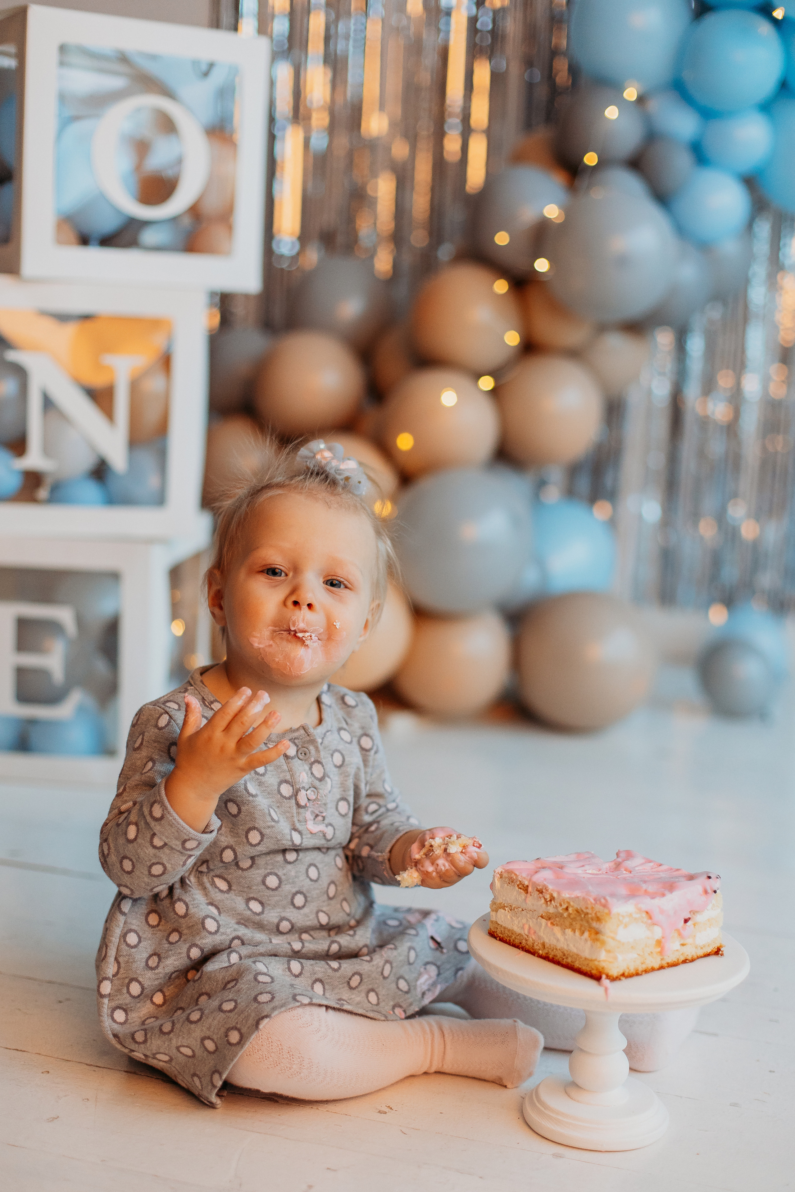 Годик в ВВ студио. Семейный фотограф Тюмень, фотограф на роды Салмина Мария