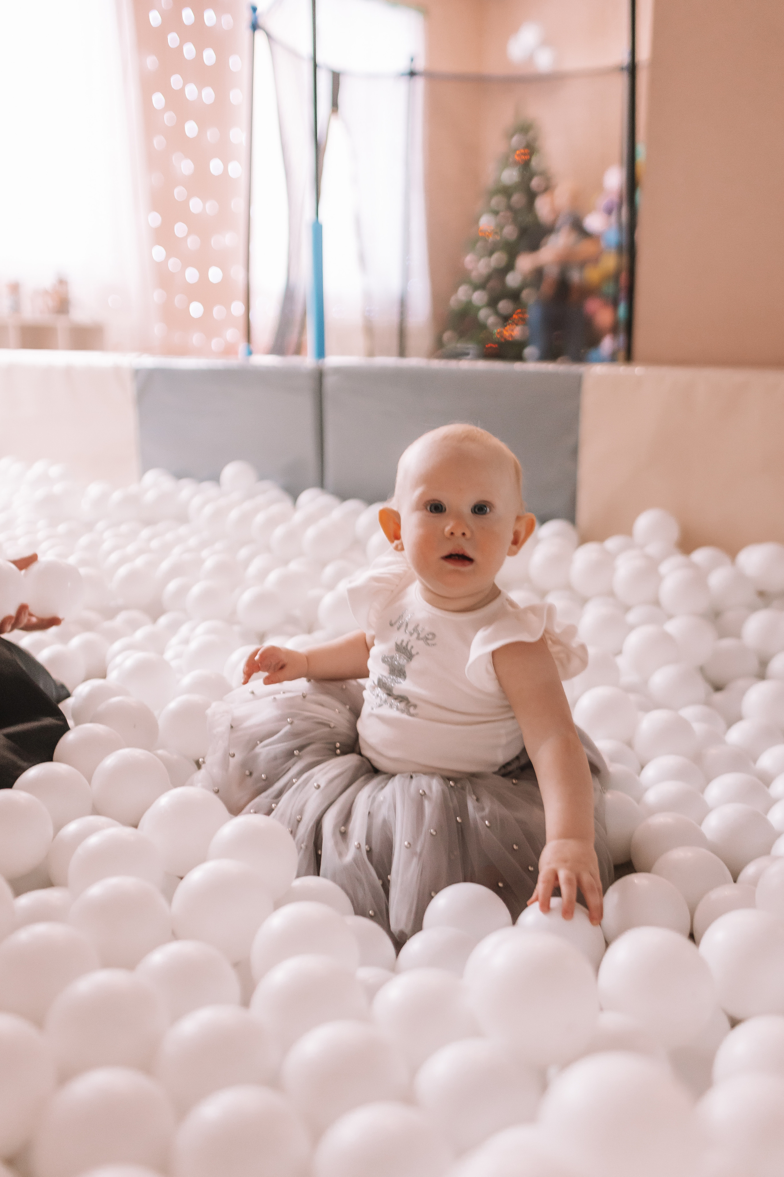 Первый годик в игровой. Семейный фотограф Тюмень, фотограф на роды Салмина Мария