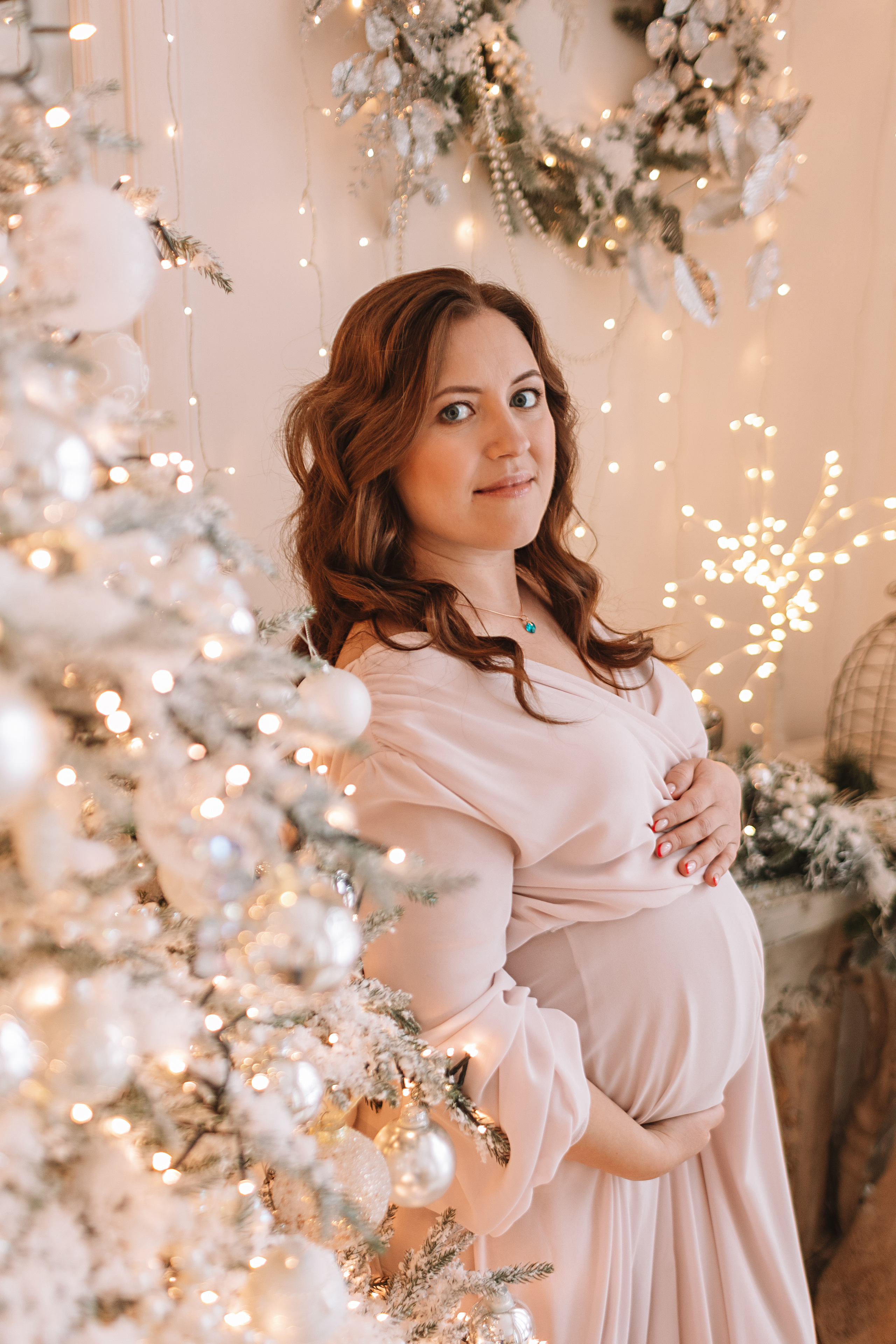 Студия Че (новогодняя). Семейный фотограф Тюмень, фотограф на роды Салмина Мария