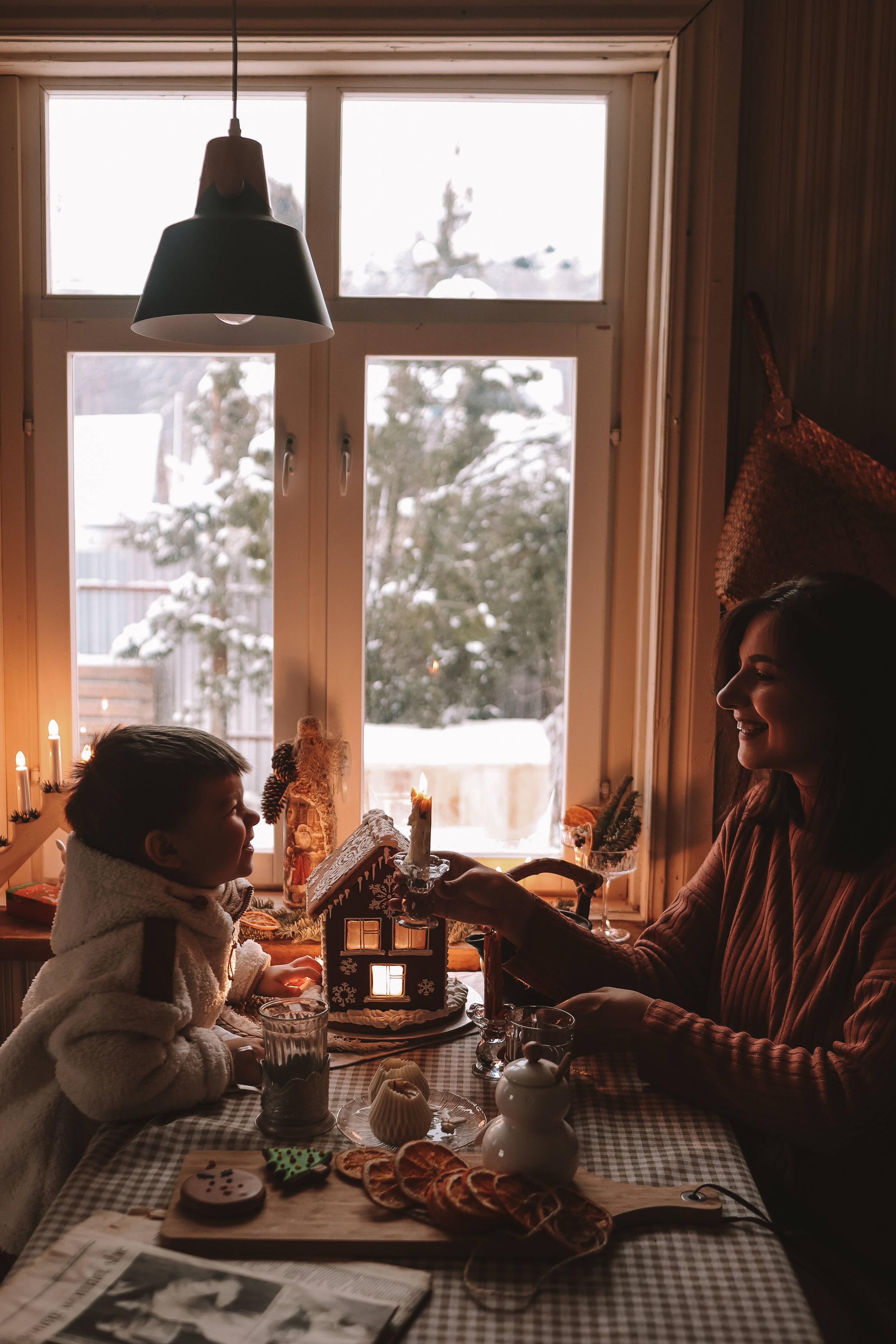 Локация Тишина (семья). Семейный фотограф Тюмень, фотограф на роды Салмина Мария