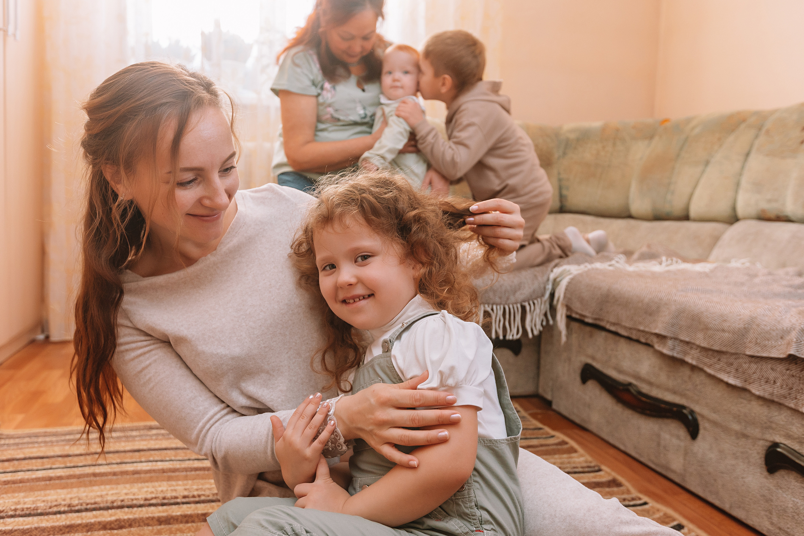 Большая семья (17 человек в частном доме, 2 часа). Семейный фотограф Тюмень, фотограф на роды Салмина Мария