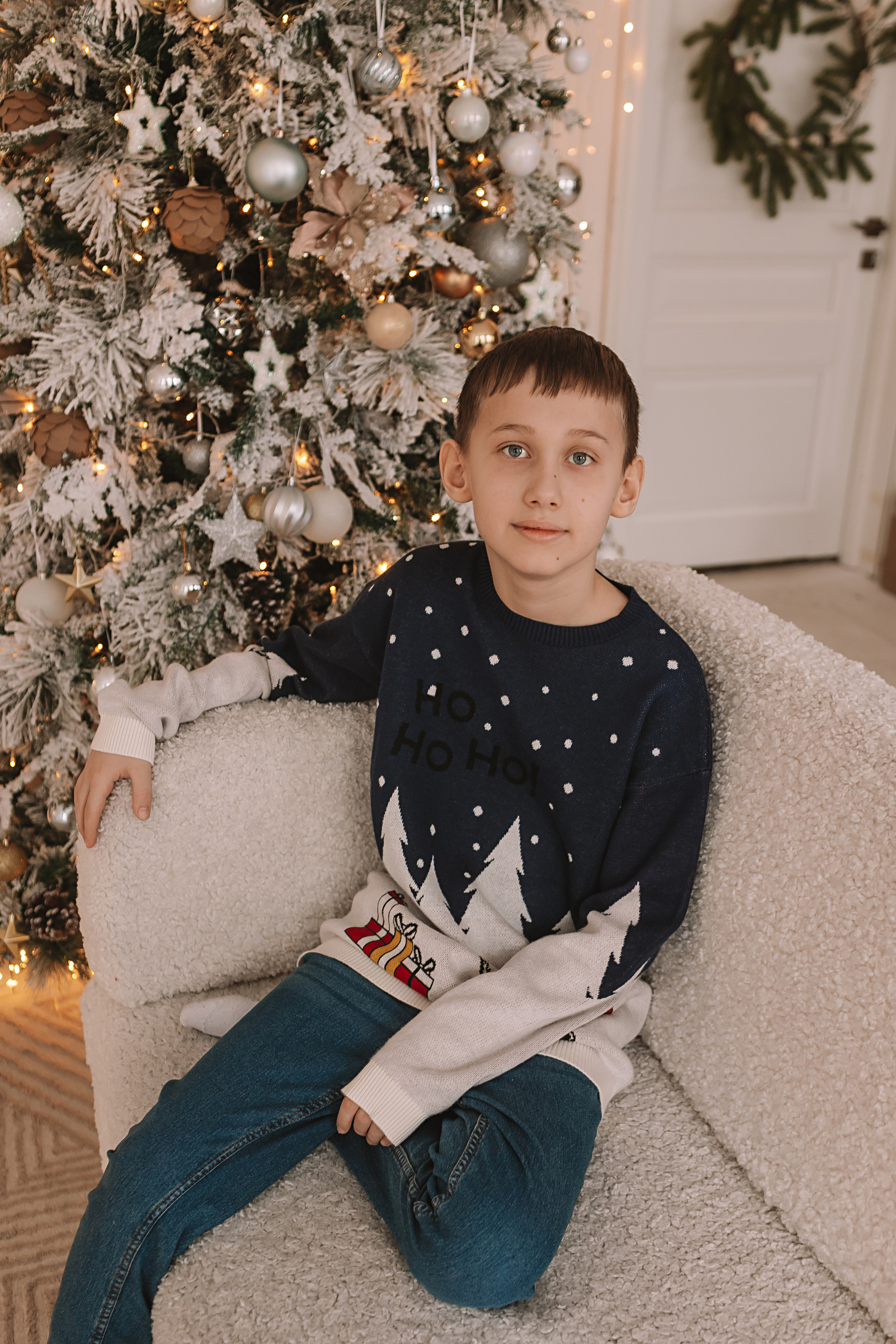 Новогодняя школьная в студии. Семейный фотограф Тюмень, фотограф на роды Салмина Мария