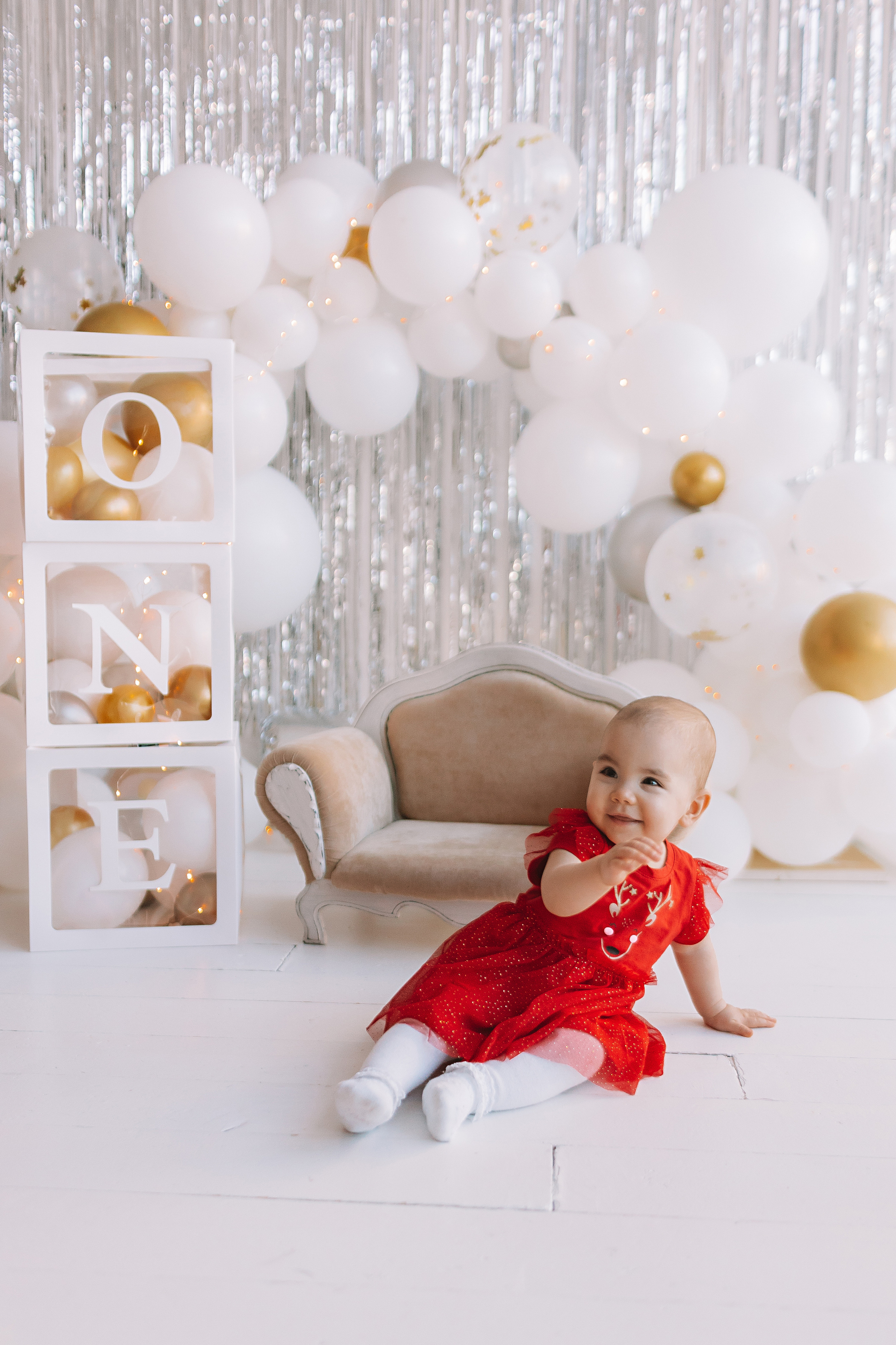 Годик в ВВ студио. Семейный фотограф Тюмень, фотограф на роды Салмина Мария