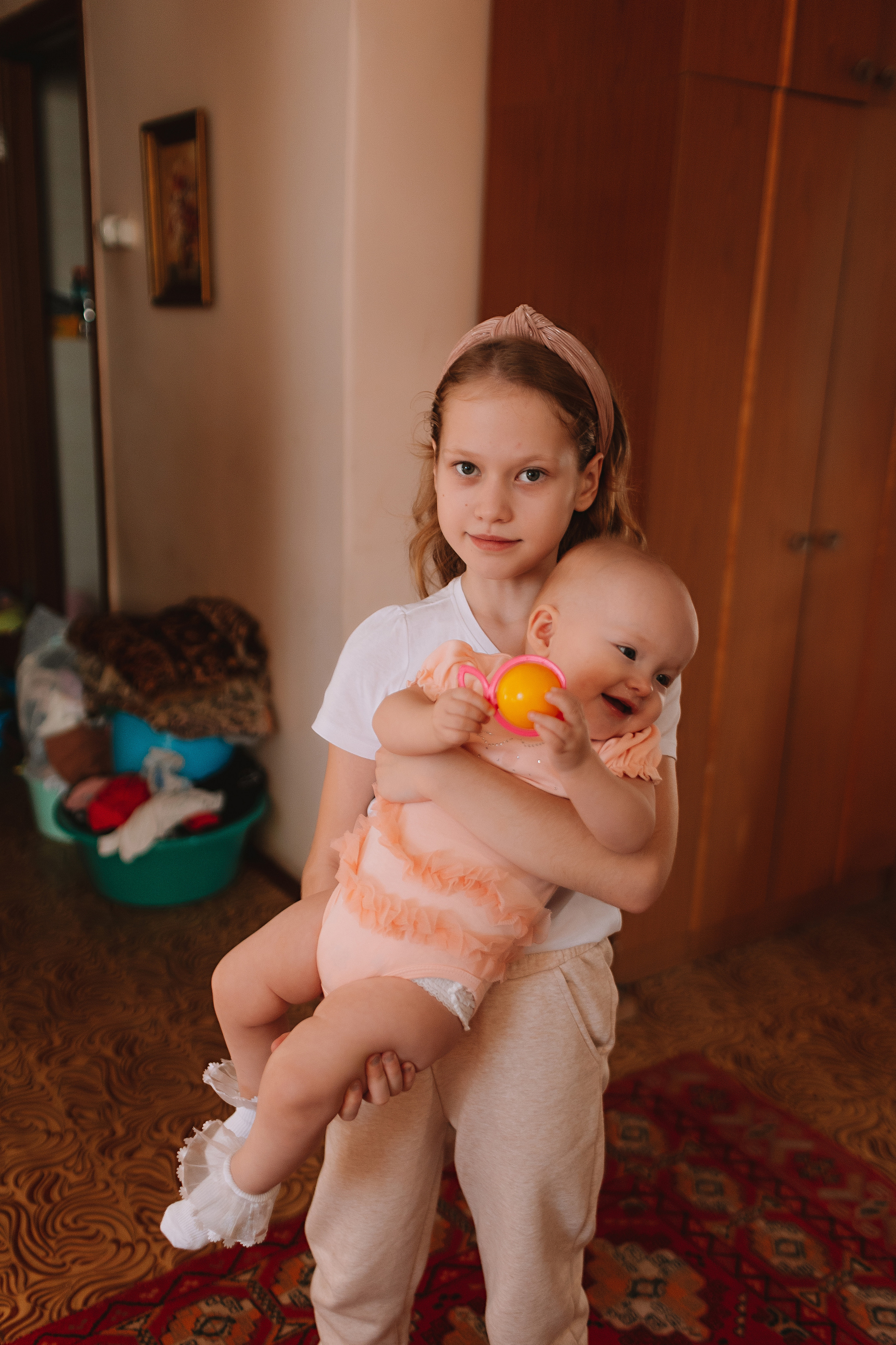 Большая семья (17 человек в частном доме, 2 часа). Семейный фотограф Тюмень, фотограф на роды Салмина Мария