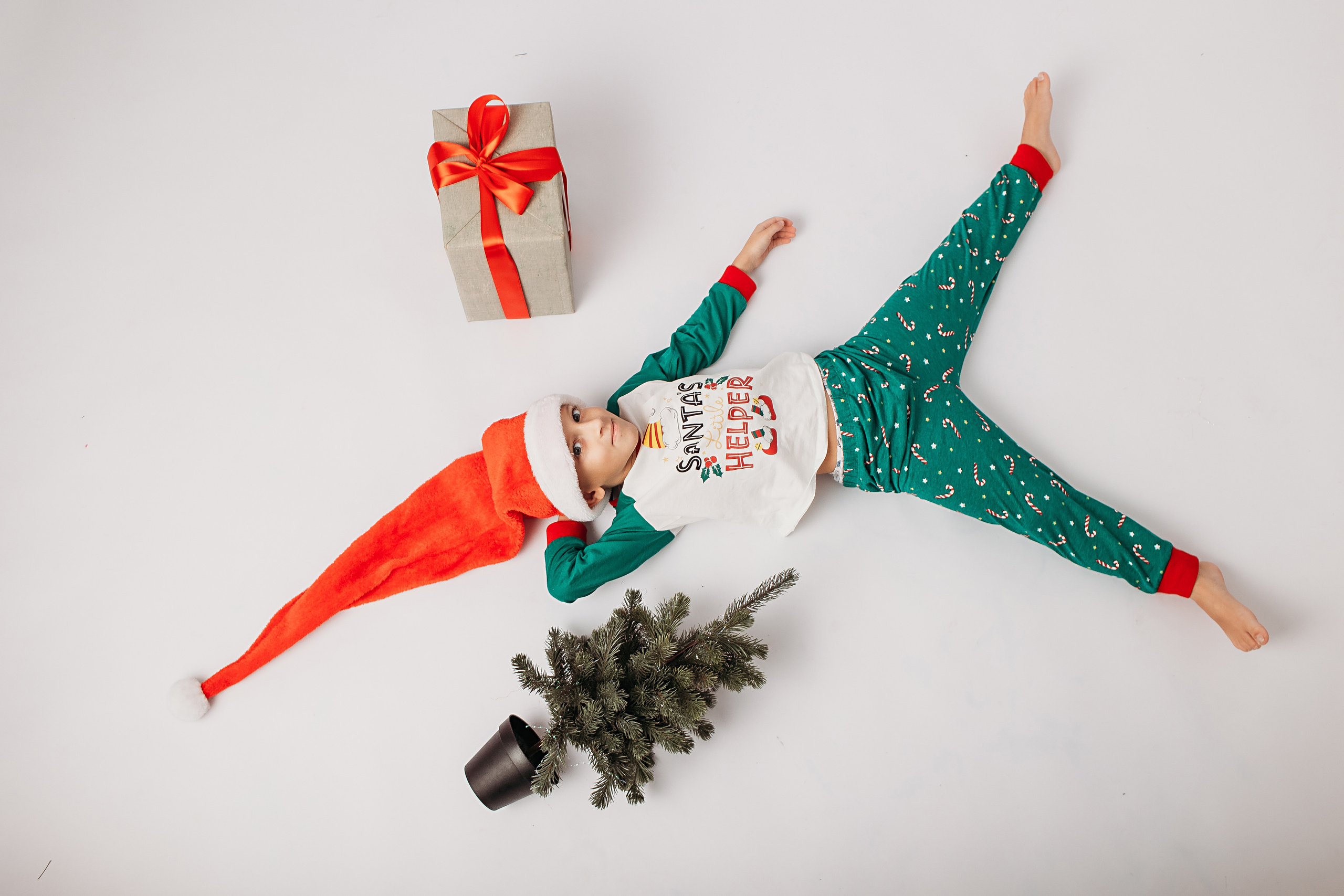 Минимализм 2022-2023. Семейный фотограф Тюмень, фотограф на роды Салмина Мария