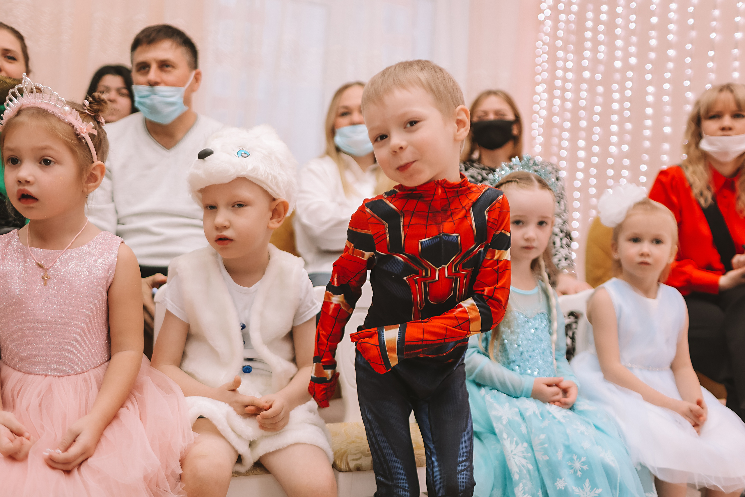 Репортаж новогоднего утренника. Семейный фотограф Тюмень, фотограф на роды Салмина Мария